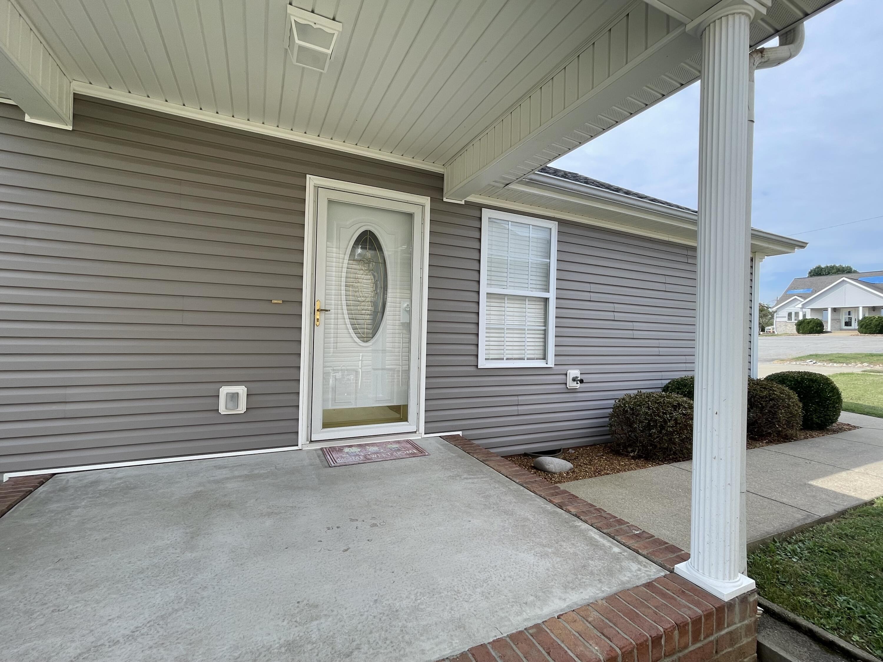 67 Lone Oak Property Photo 6