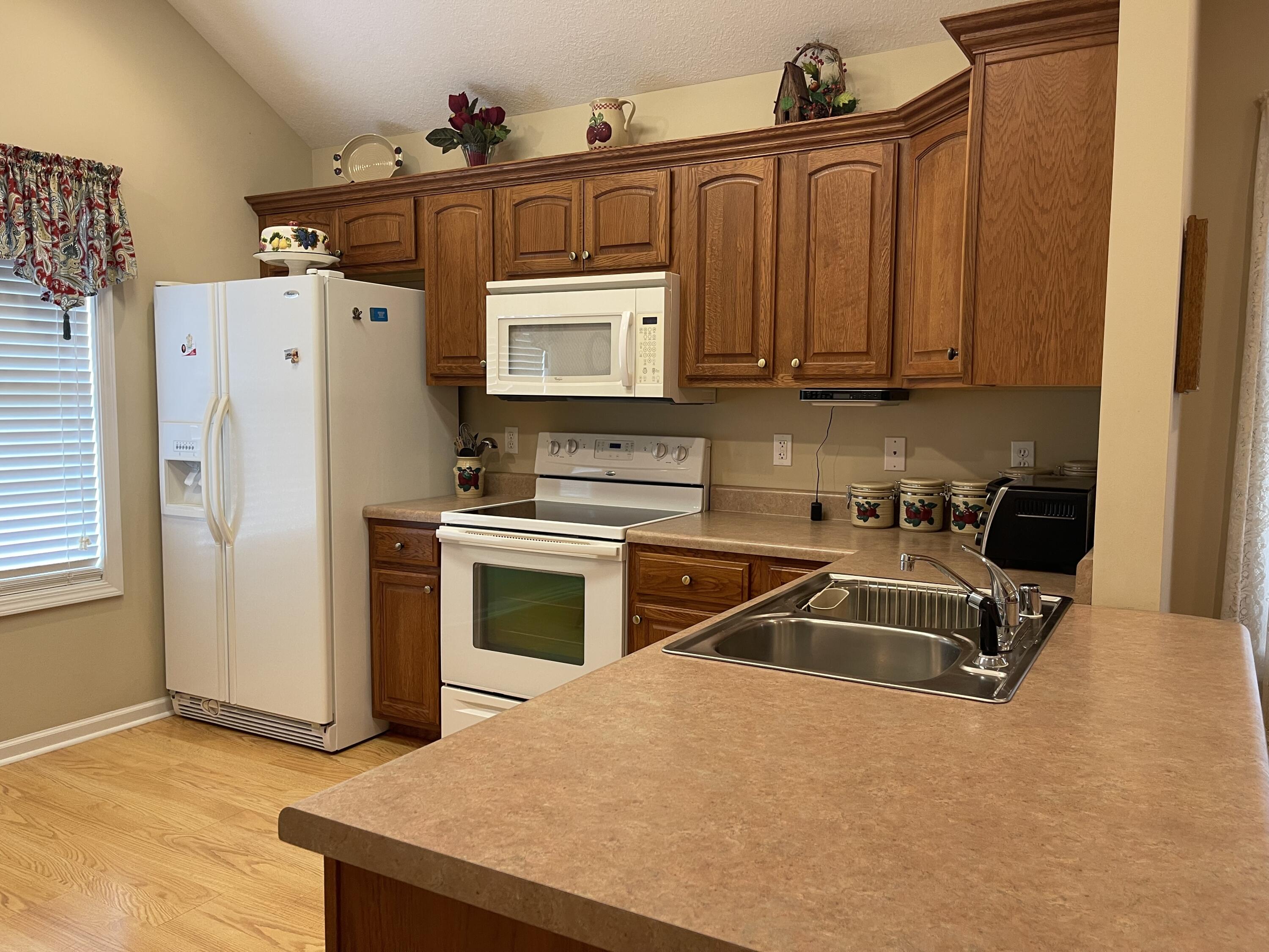 67 Lone Oak Property Photo 10
