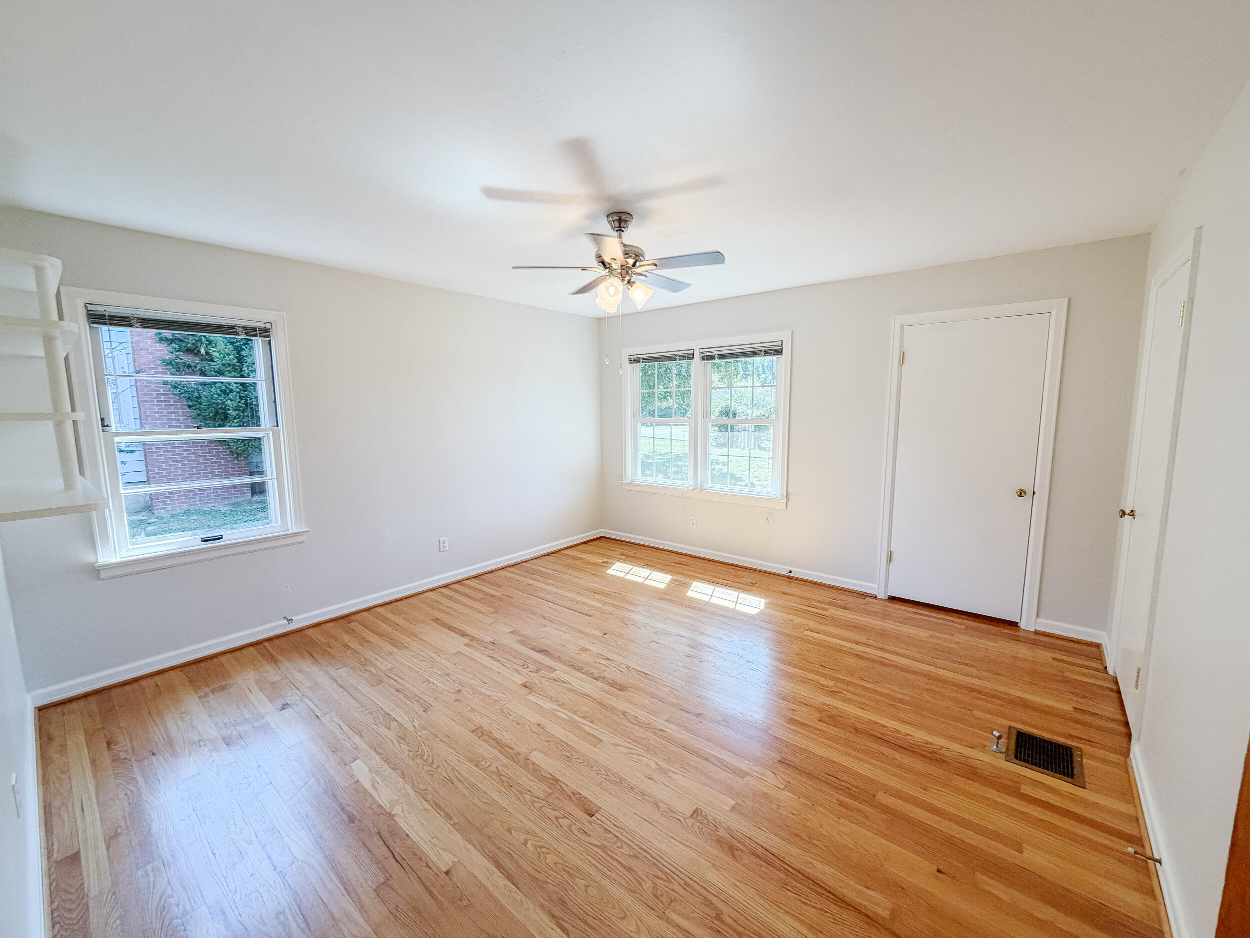 129 N Highland Avenue Property Photo 20