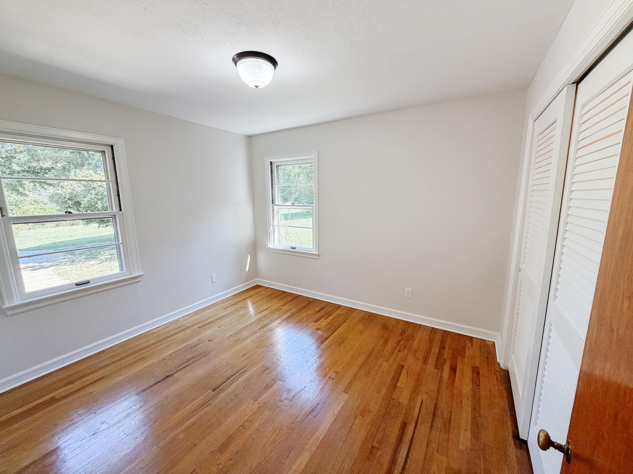 129 N Highland Avenue Property Photo 24