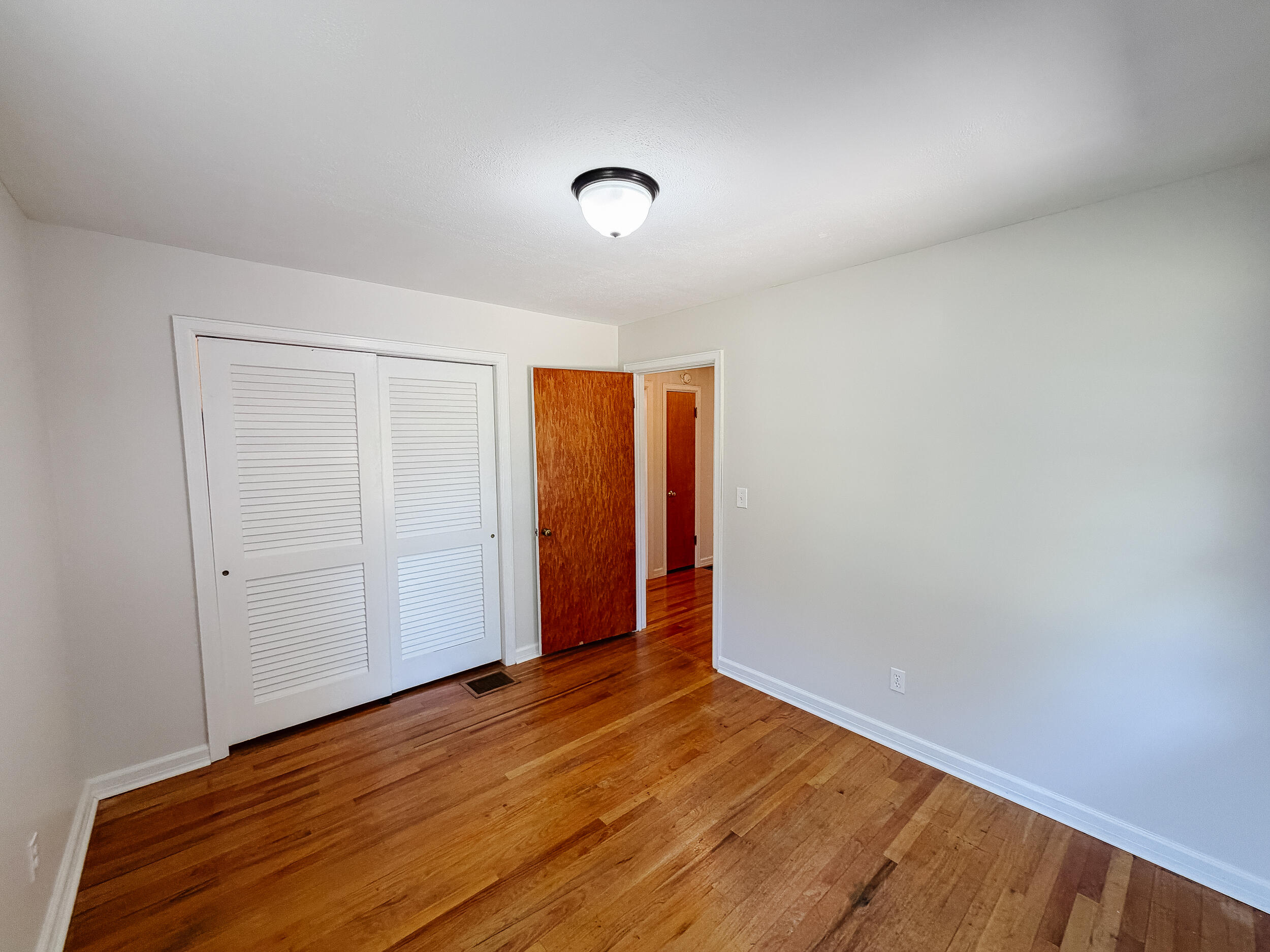 129 N Highland Avenue Property Photo 25