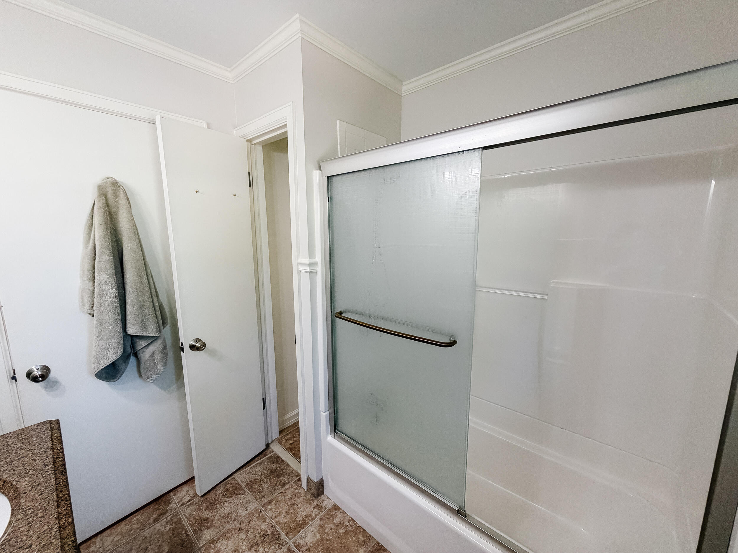 129 N Highland Avenue Property Photo 28