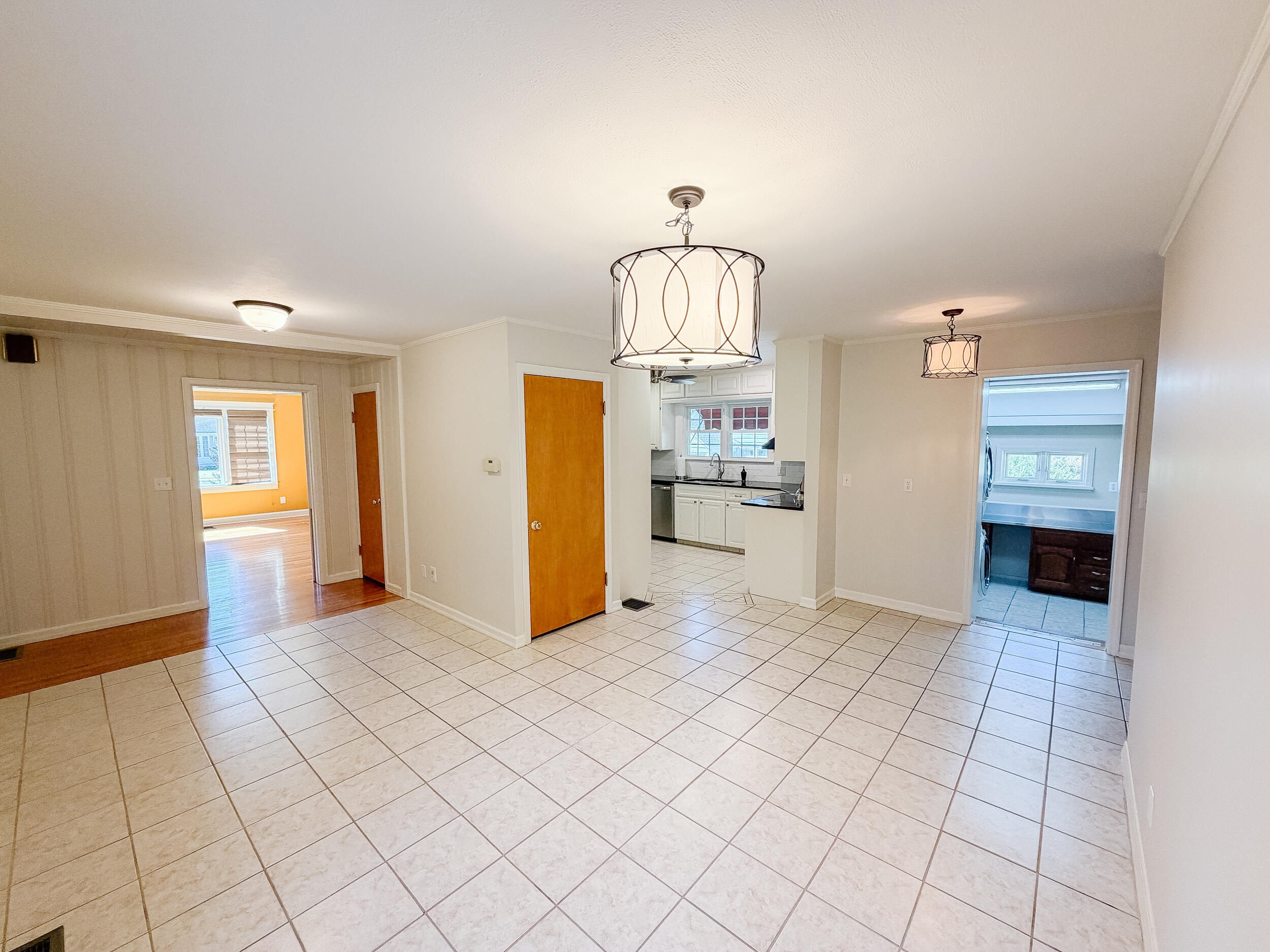 129 N Highland Avenue Property Photo 30