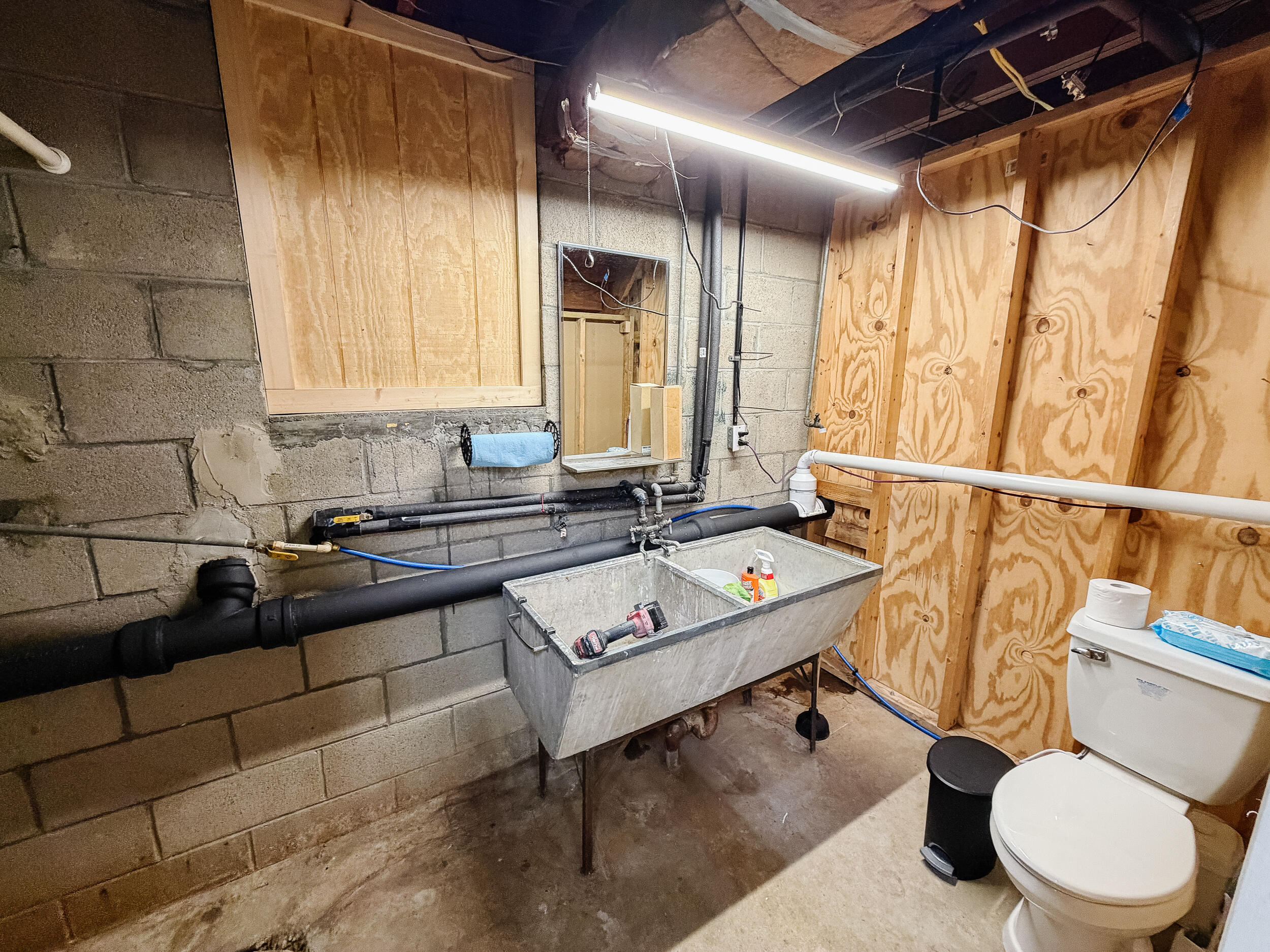 129 N Highland Avenue Property Photo 45