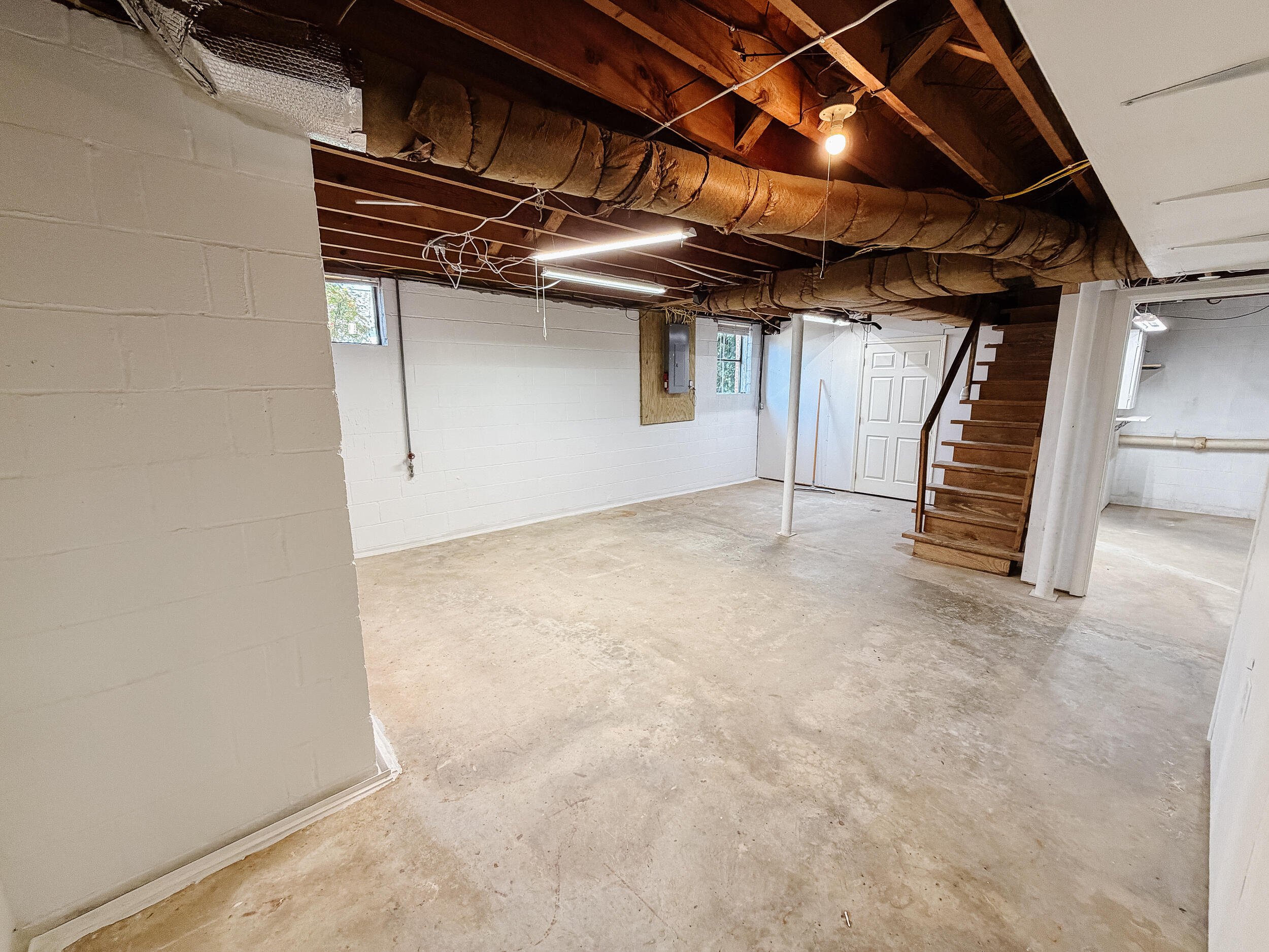 129 N Highland Avenue Property Photo 47