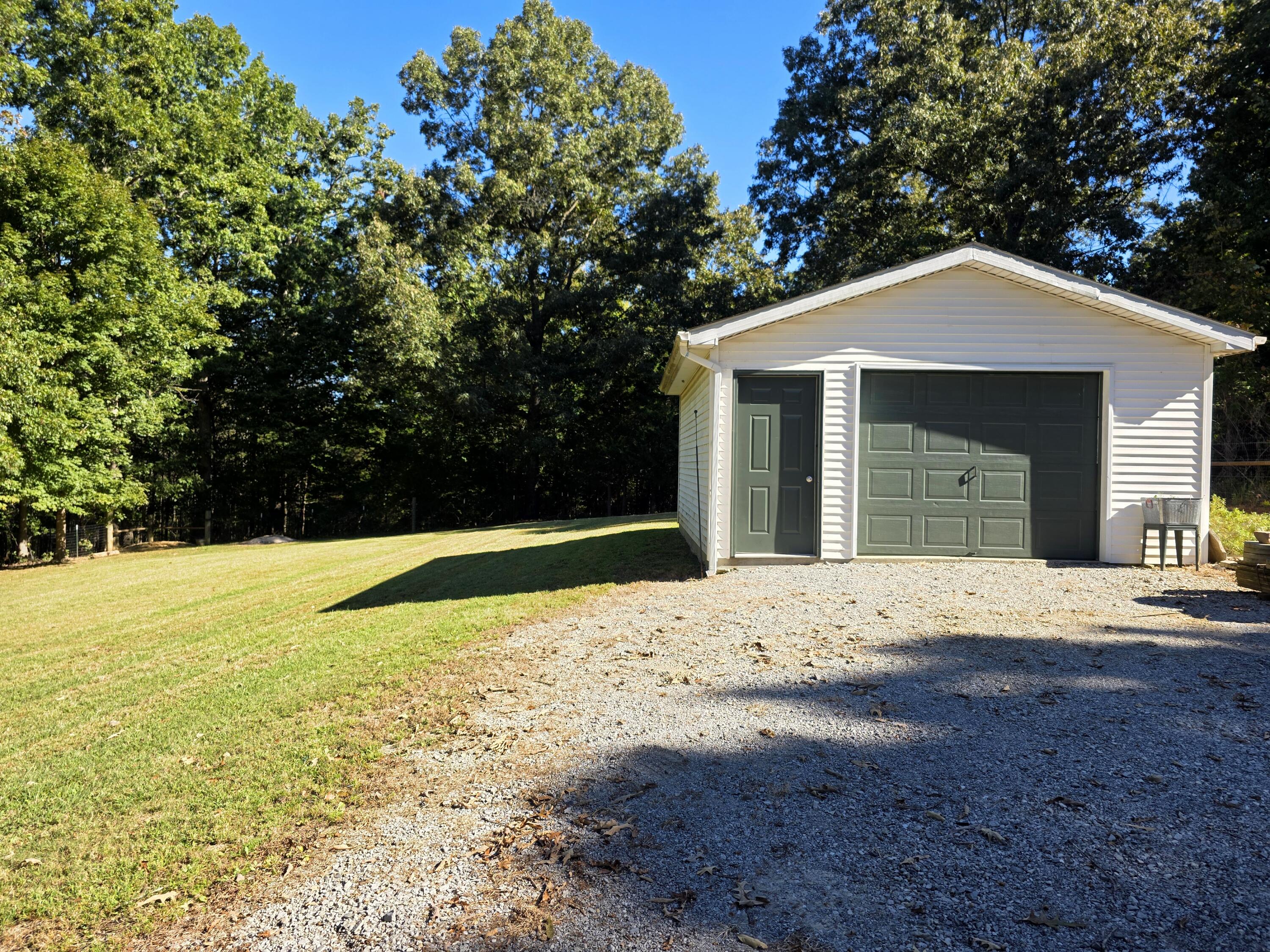 749 Sugar Creek Road Property Photo 2