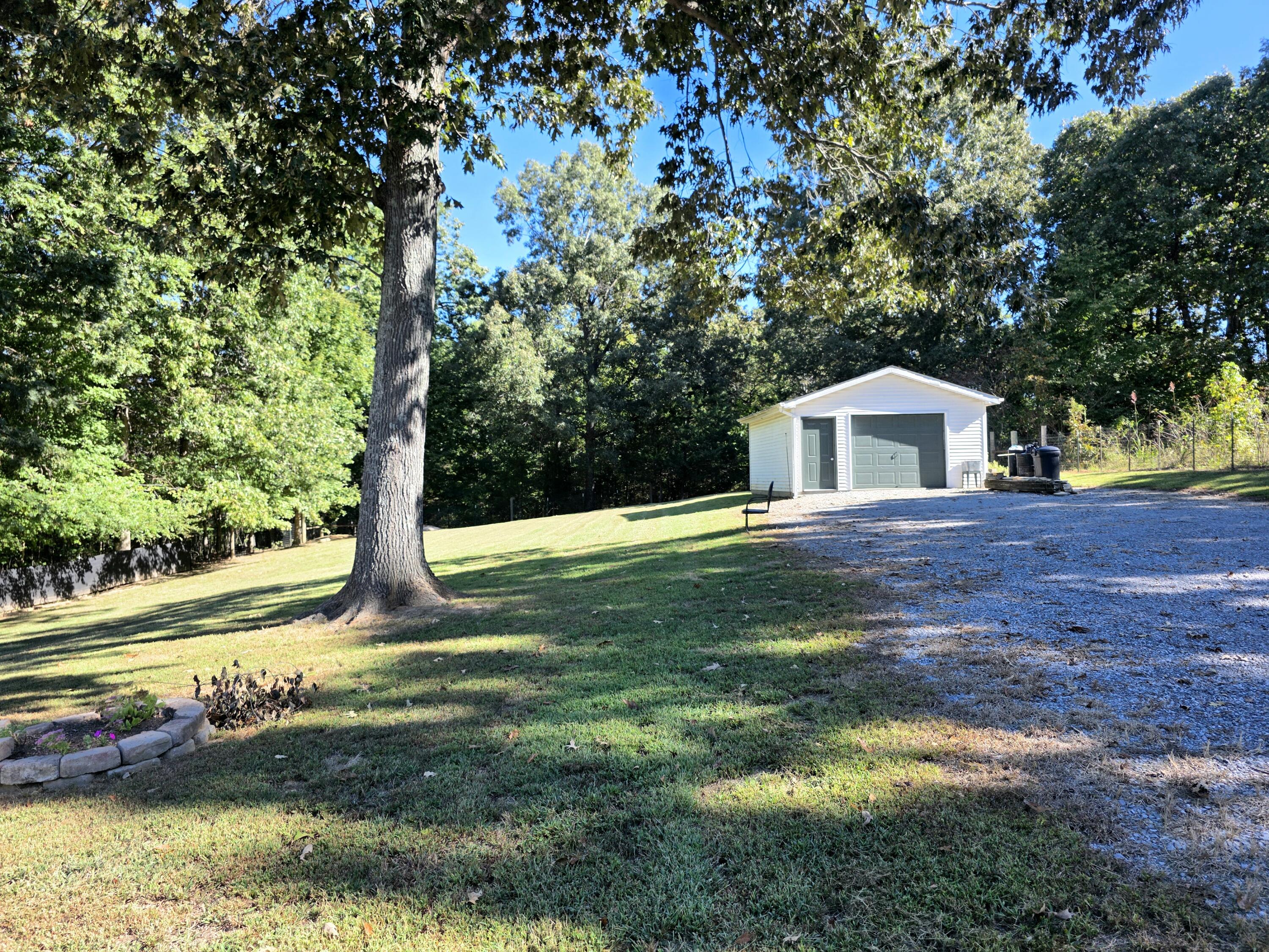 749 Sugar Creek Road Property Photo 3