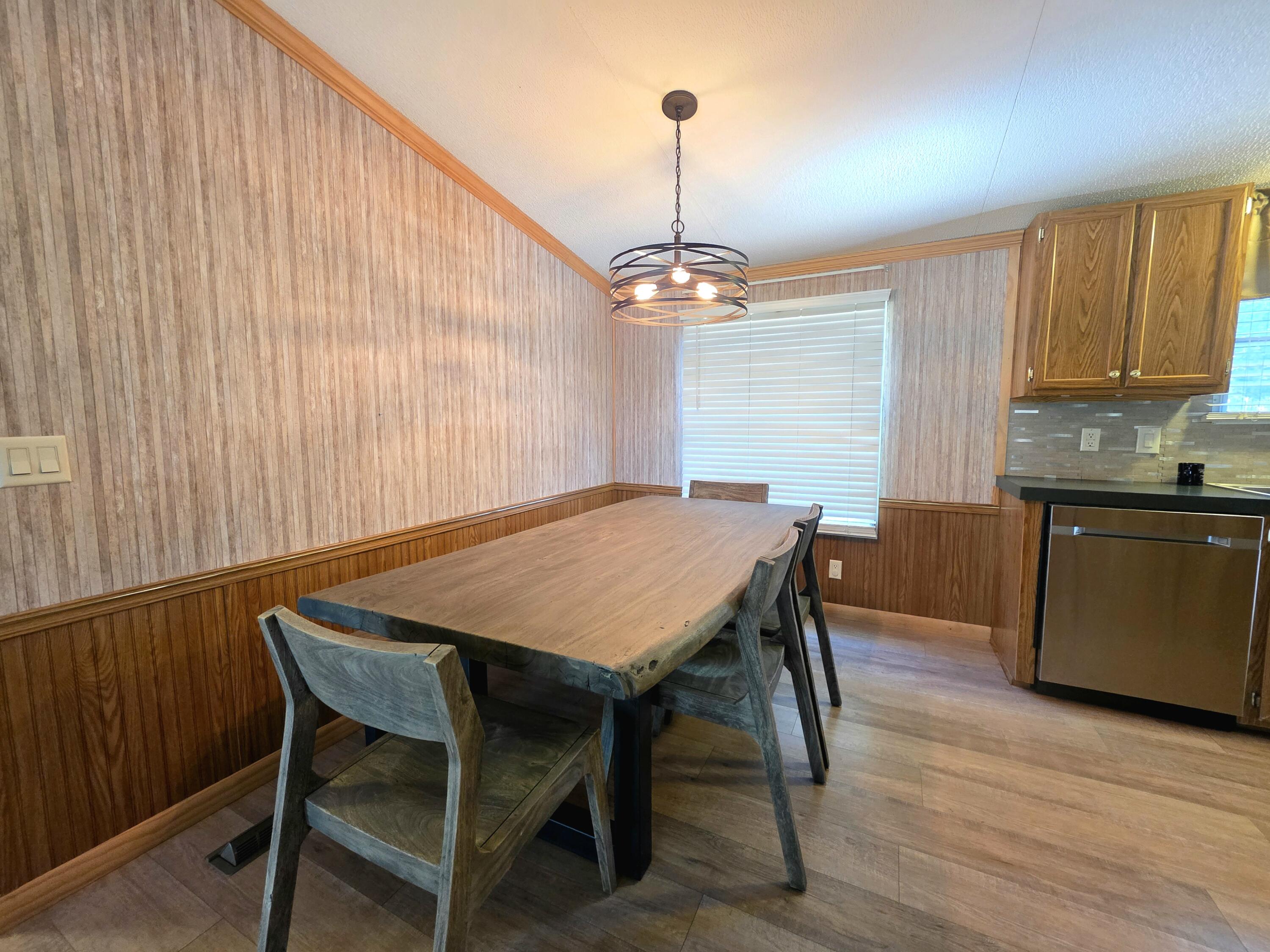749 Sugar Creek Road Property Photo 6