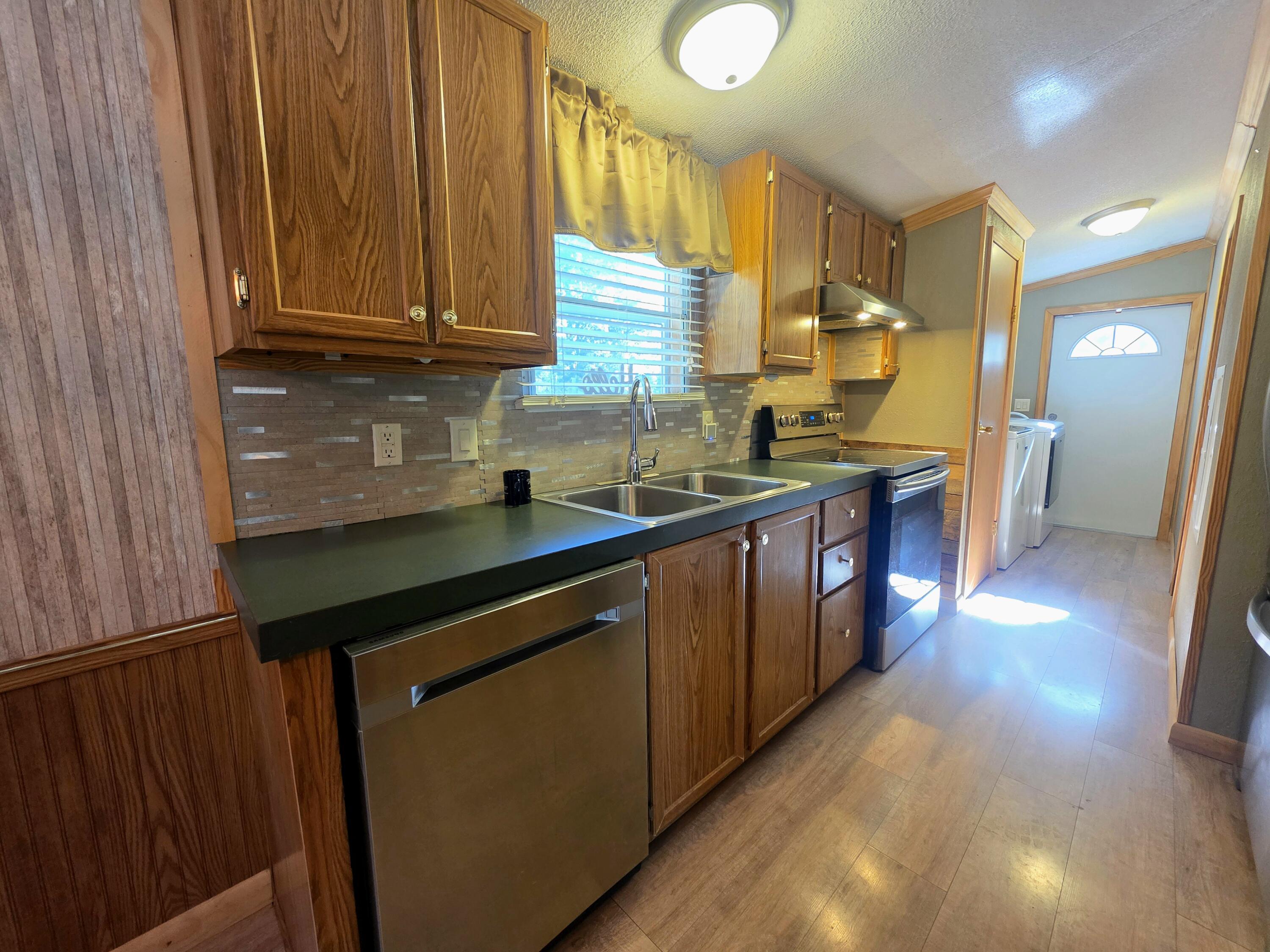749 Sugar Creek Road Property Photo 7