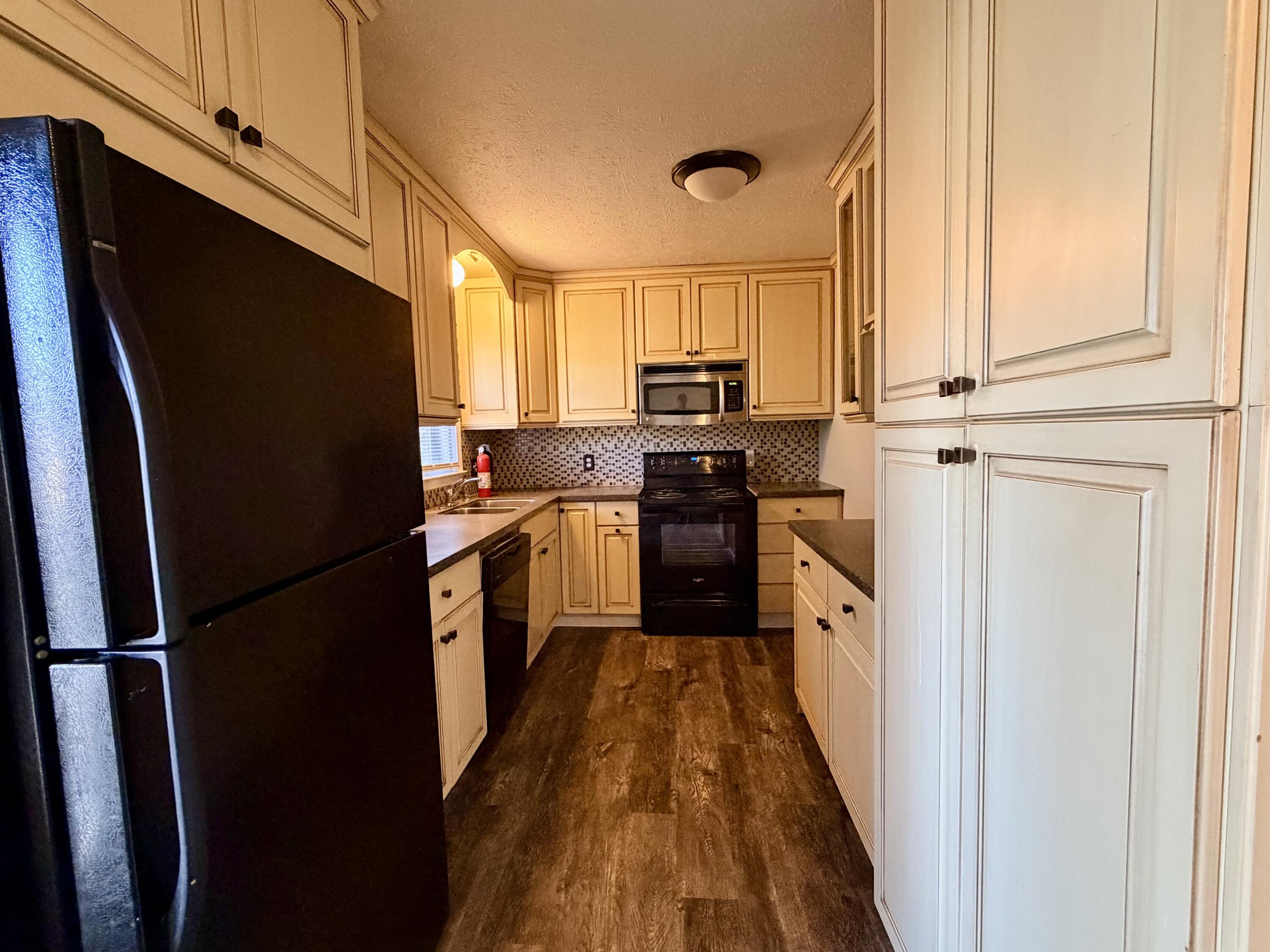 1145 Kalone Way Property Photo 6