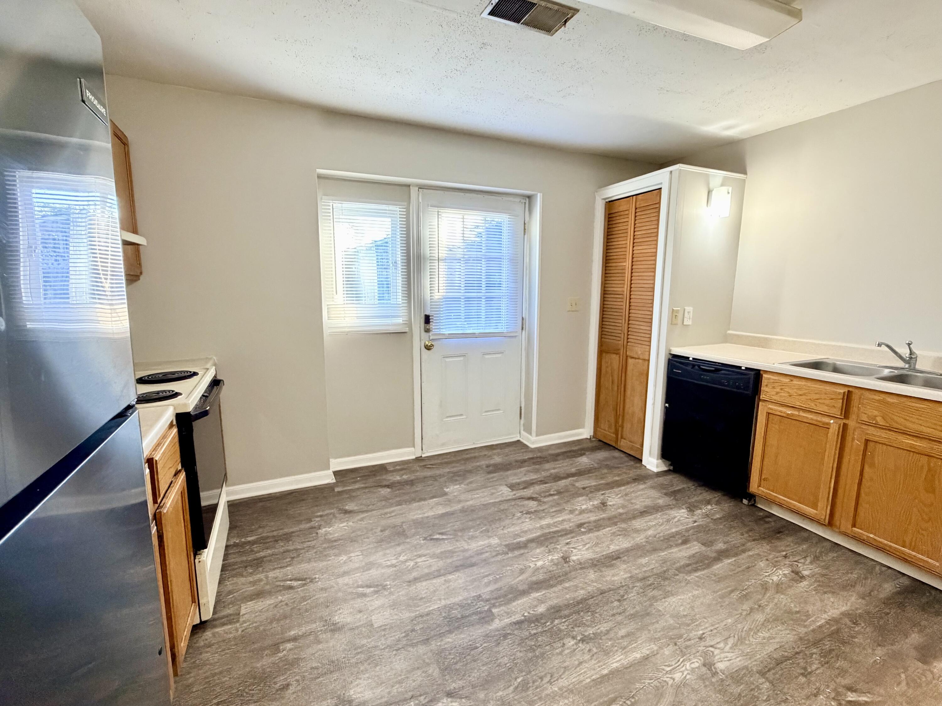 1145 Kalone Way Property Photo 27
