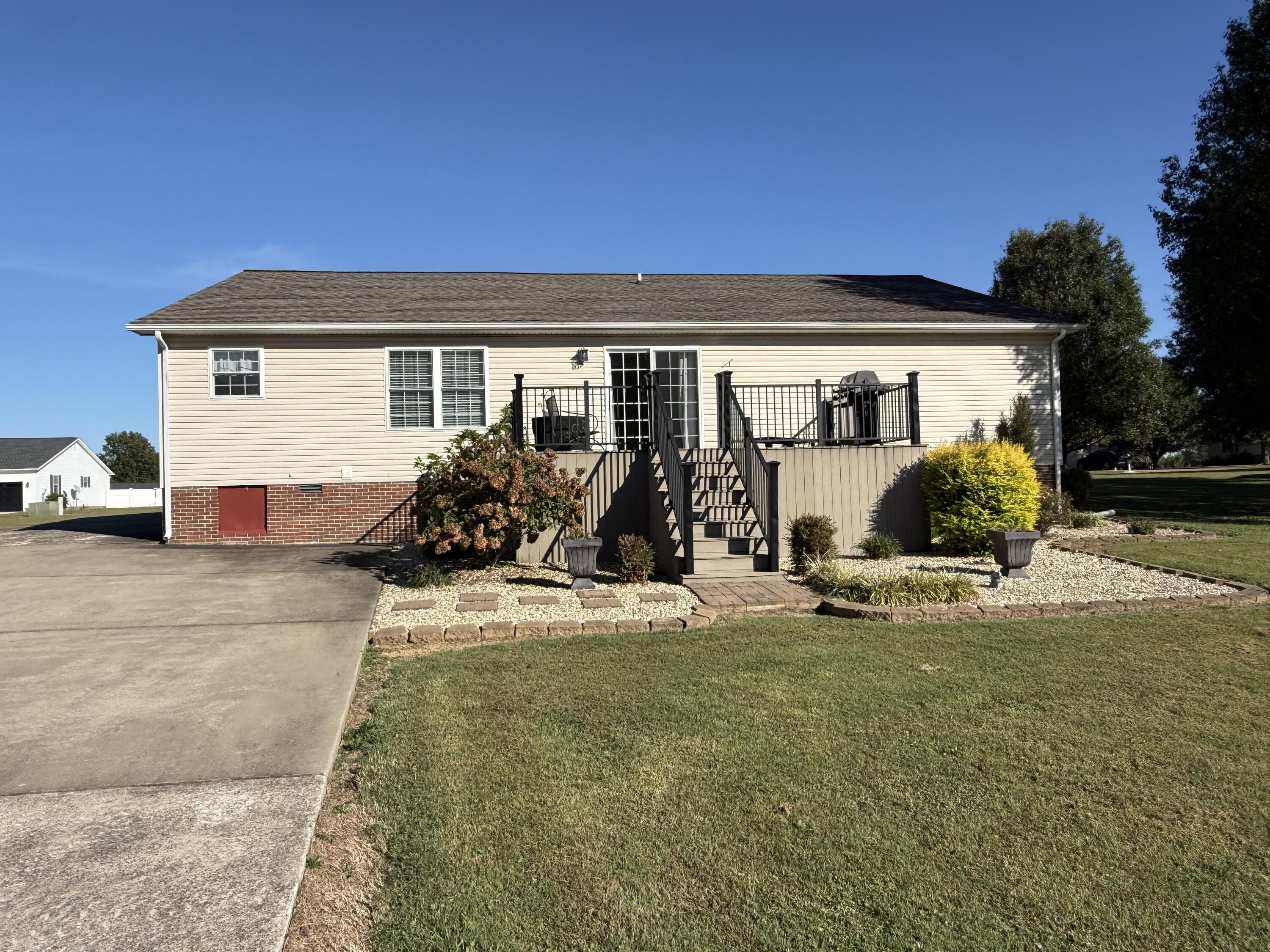 131 Dana Lane Property Photo 3