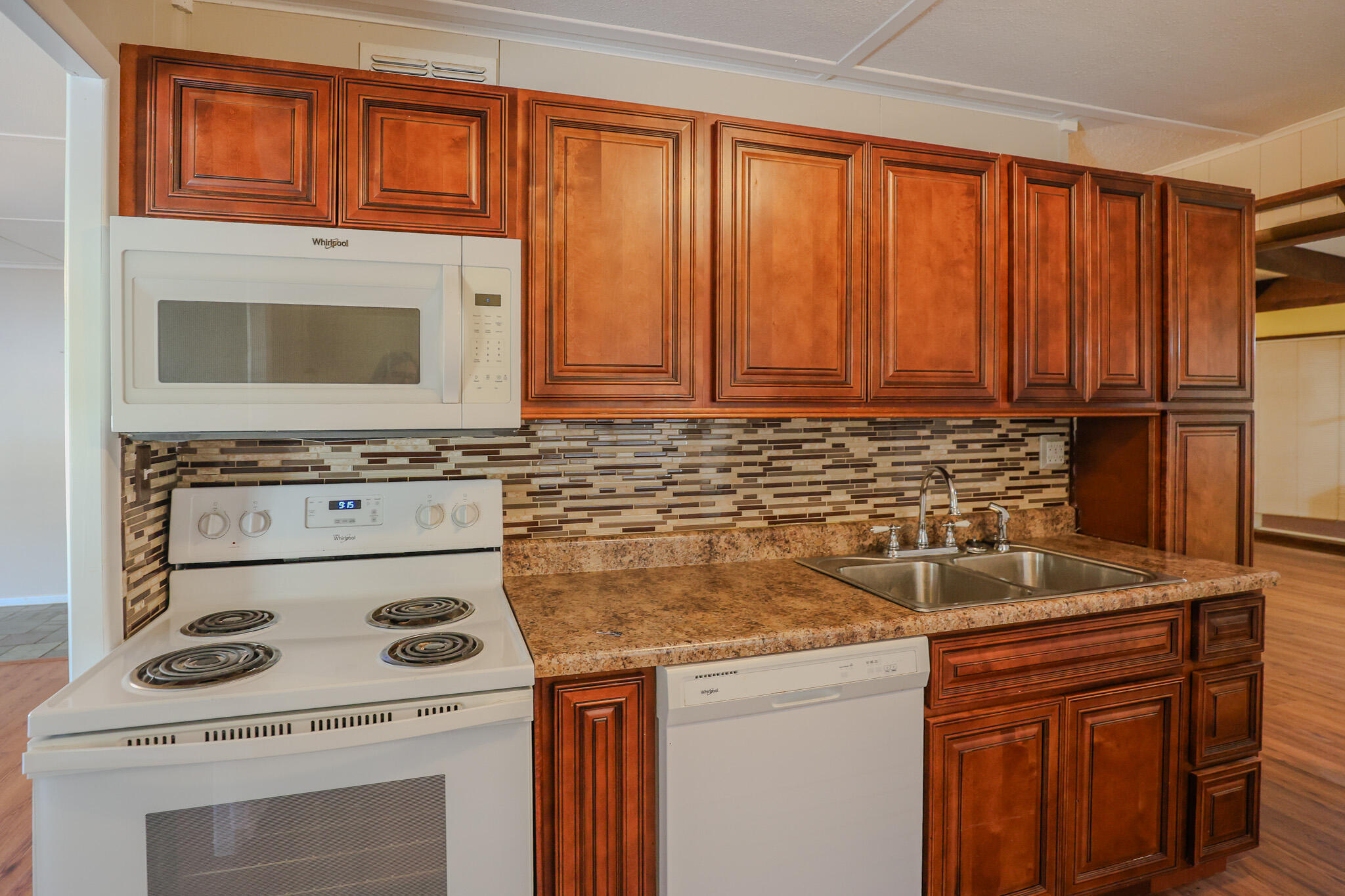 2556 Madison Street Property Photo 7