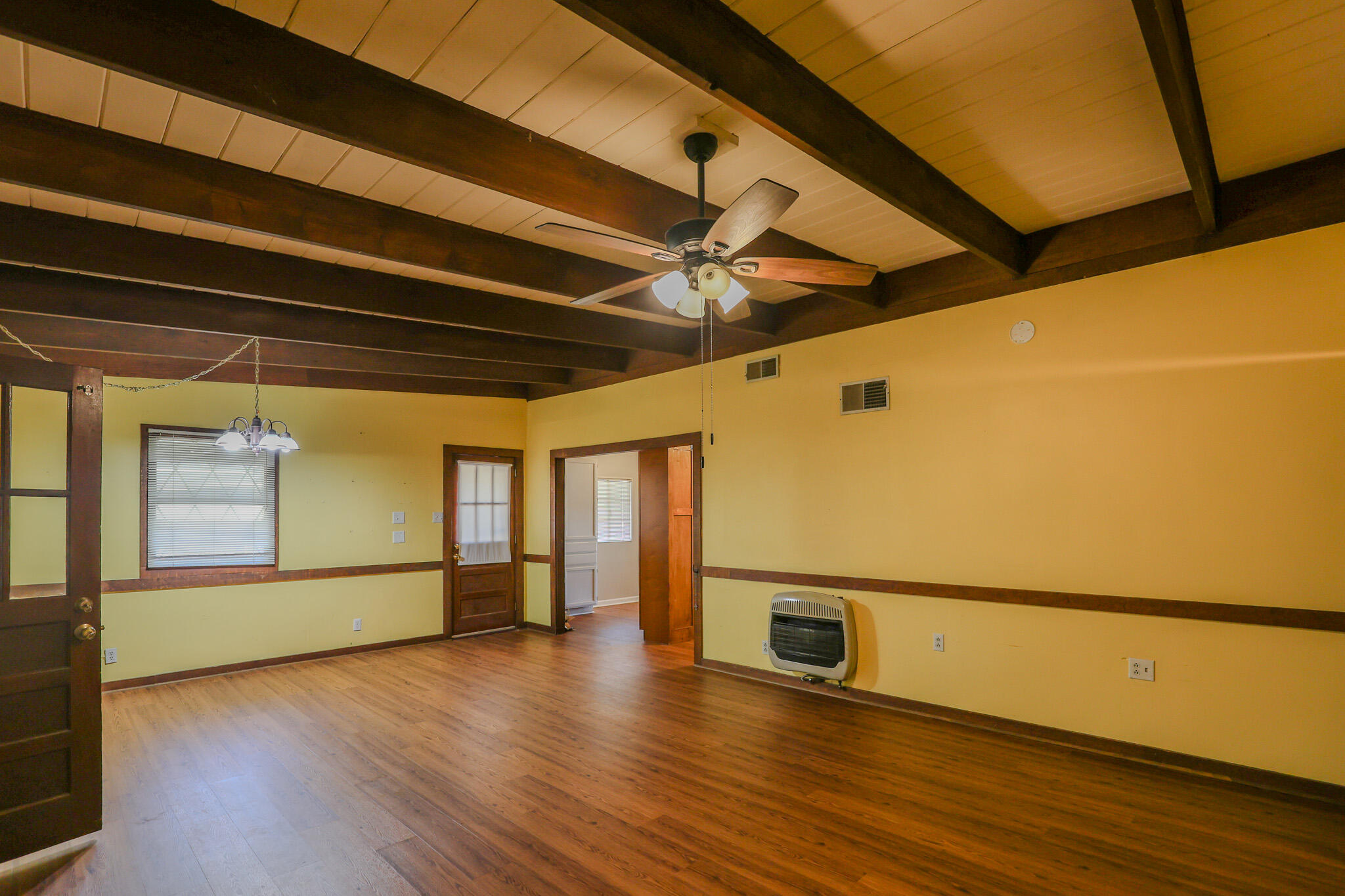 2556 Madison Street Property Photo 10