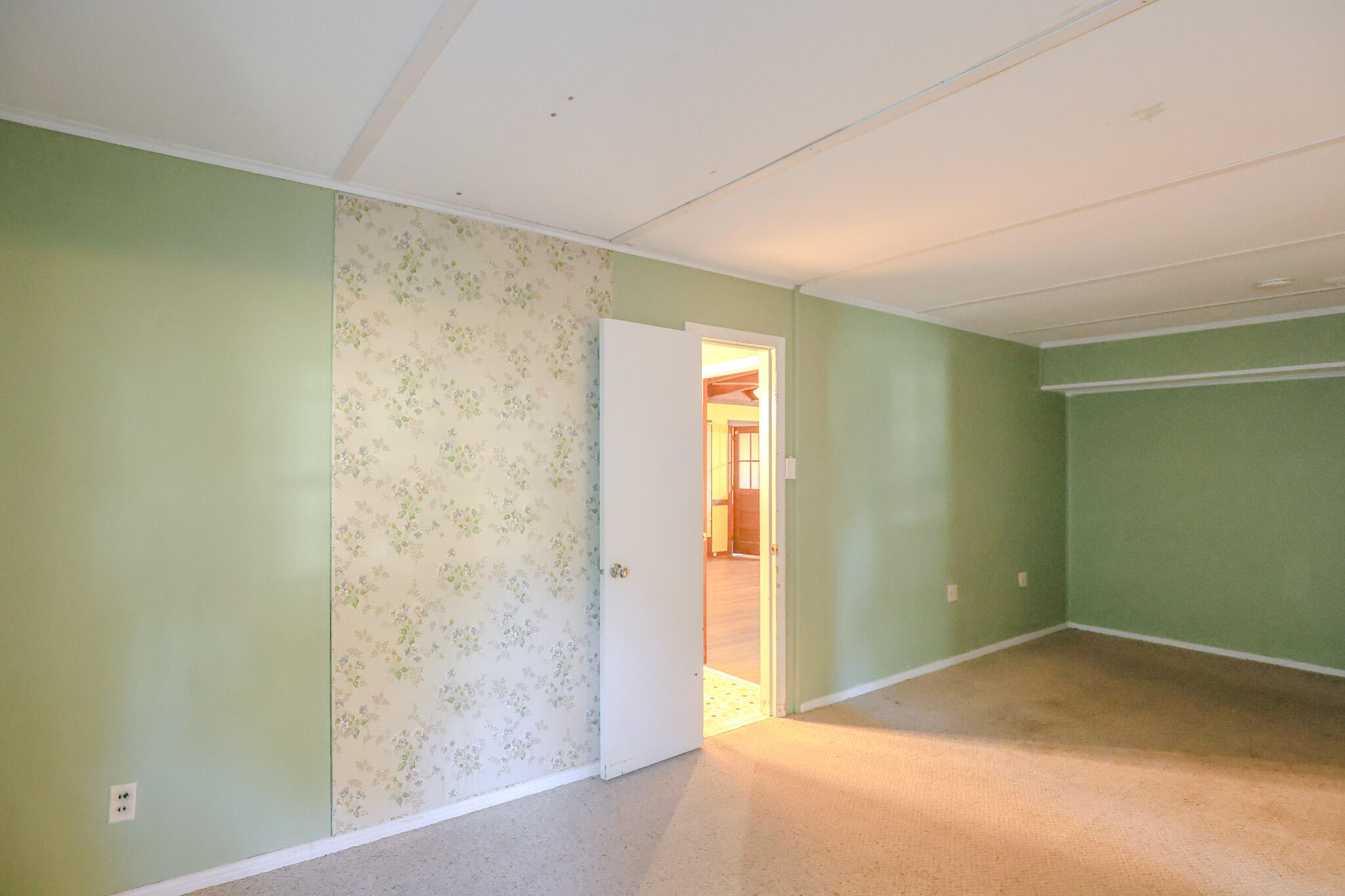 2556 Madison Street Property Photo 12