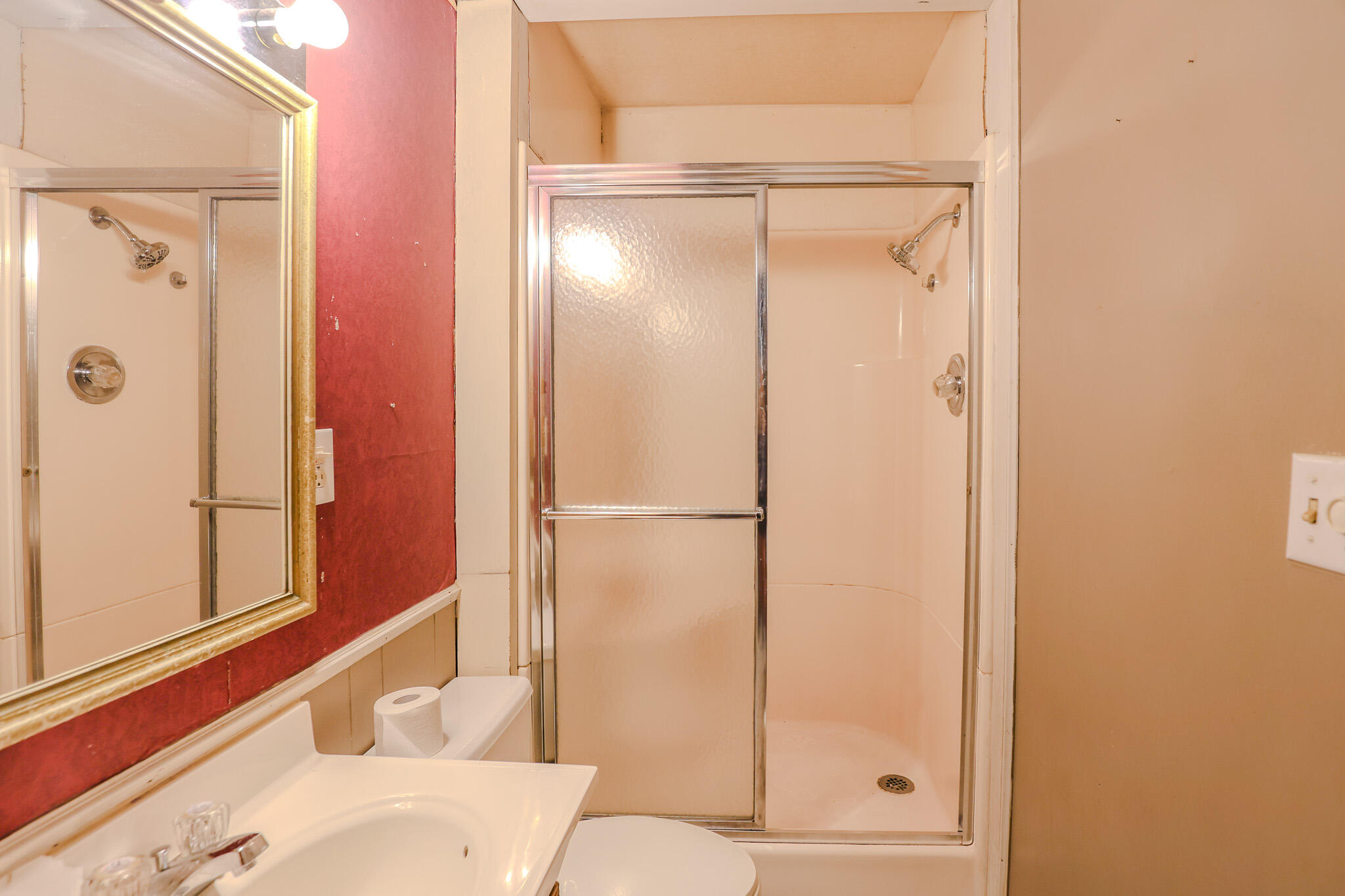 2556 Madison Street Property Photo 15