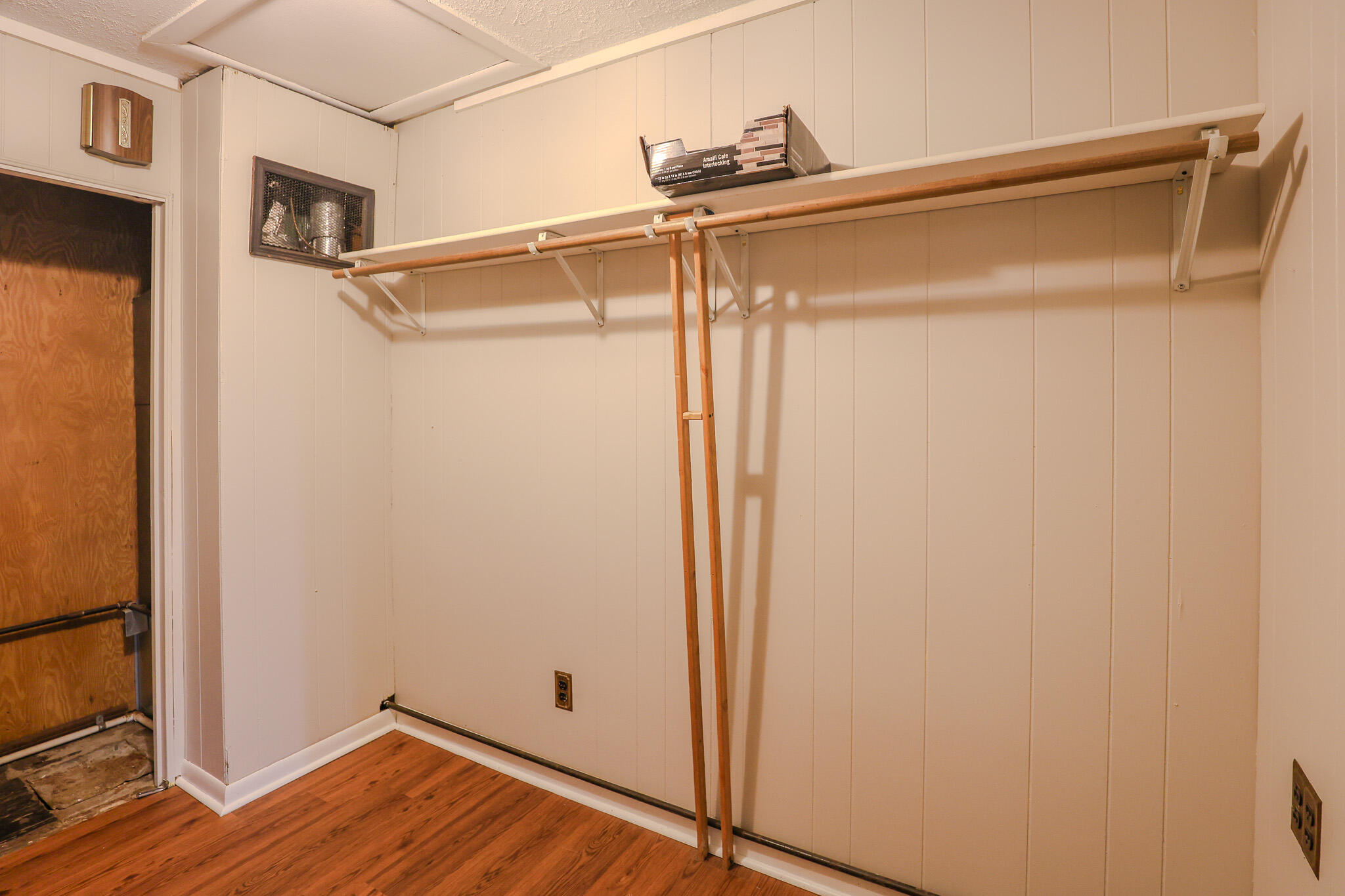2556 Madison Street Property Photo 19