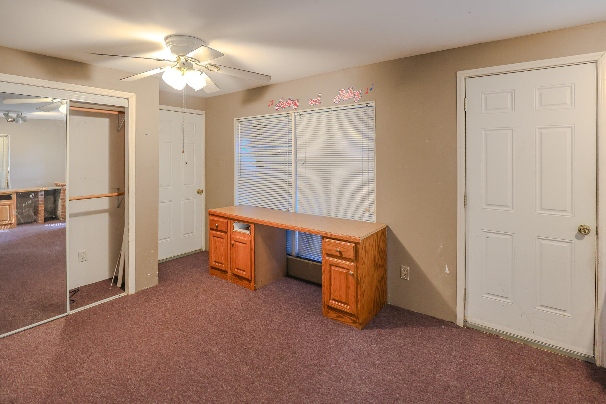 2556 Madison Street Property Photo 21