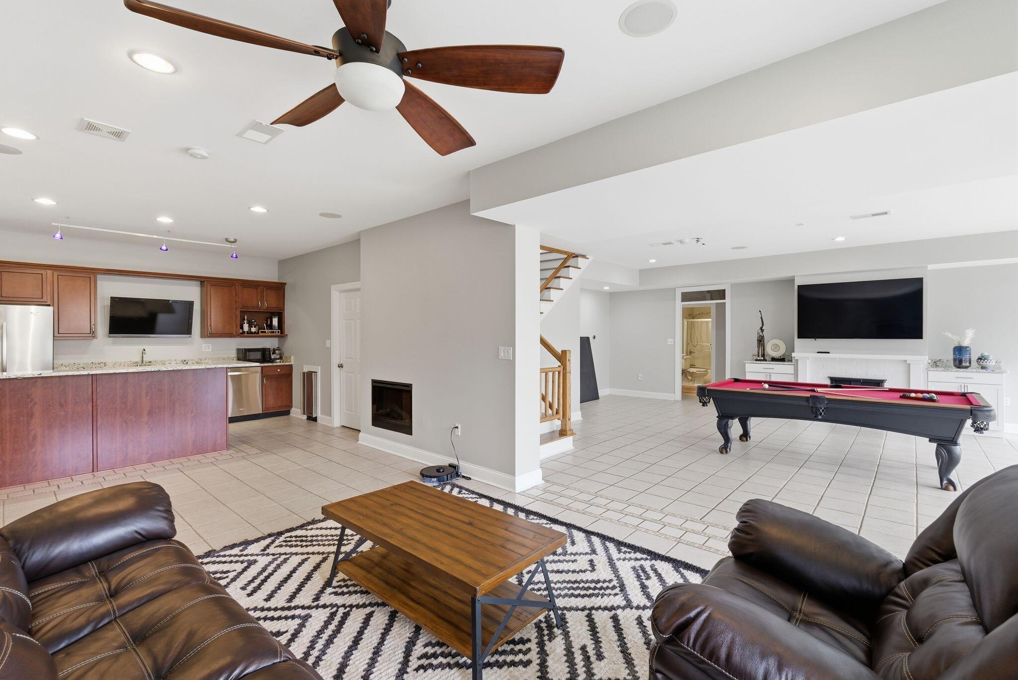 866 Donmar Drive Property Photo 37