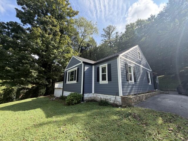 320 Cypress Street Property Photo 8