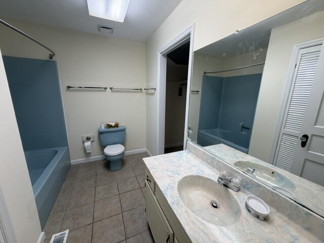320 Cypress Street Property Photo 23
