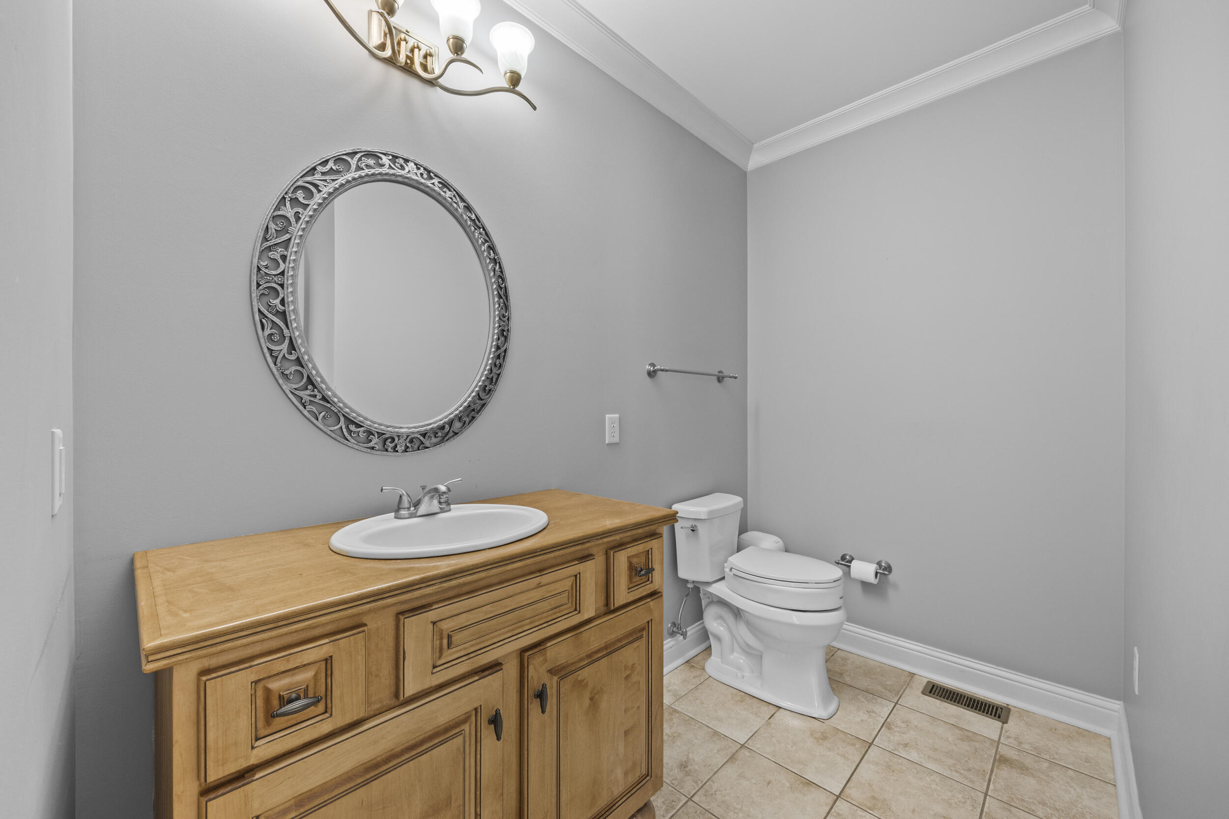 385 Highland Lakes Drive Property Photo 13