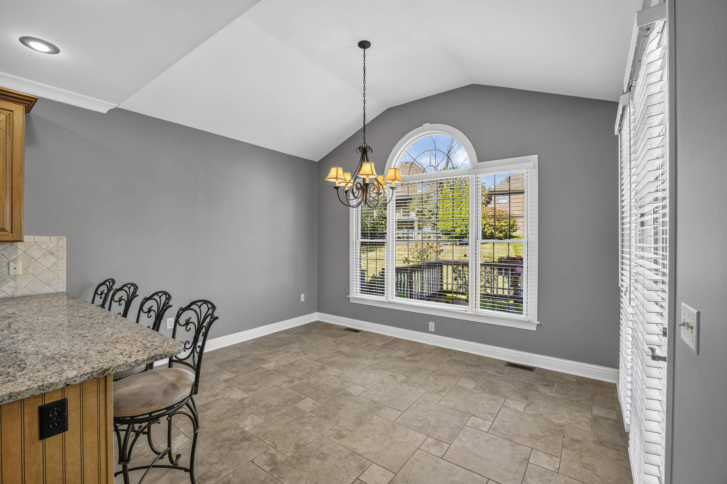 385 Highland Lakes Drive Property Photo 25
