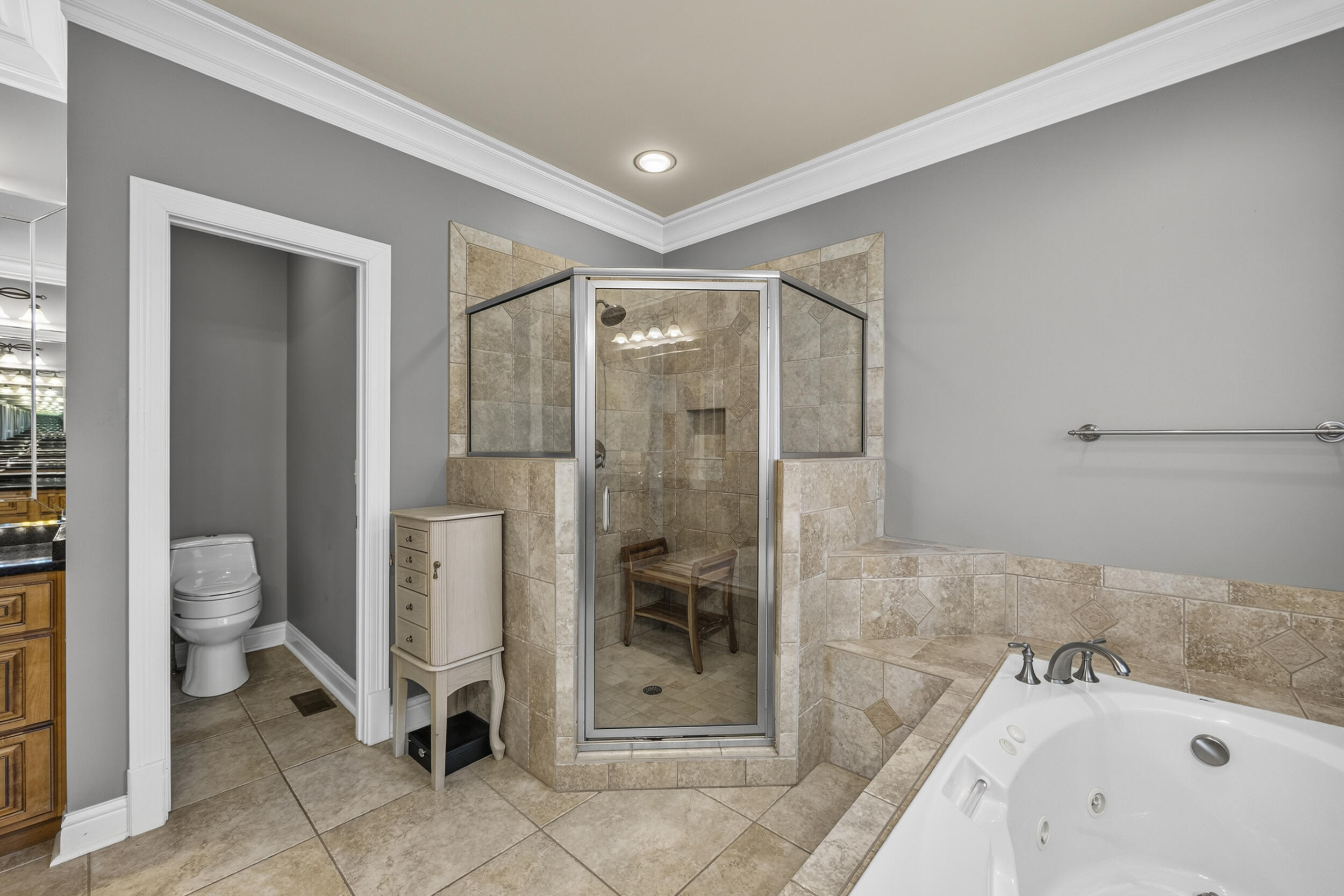 385 Highland Lakes Drive Property Photo 35