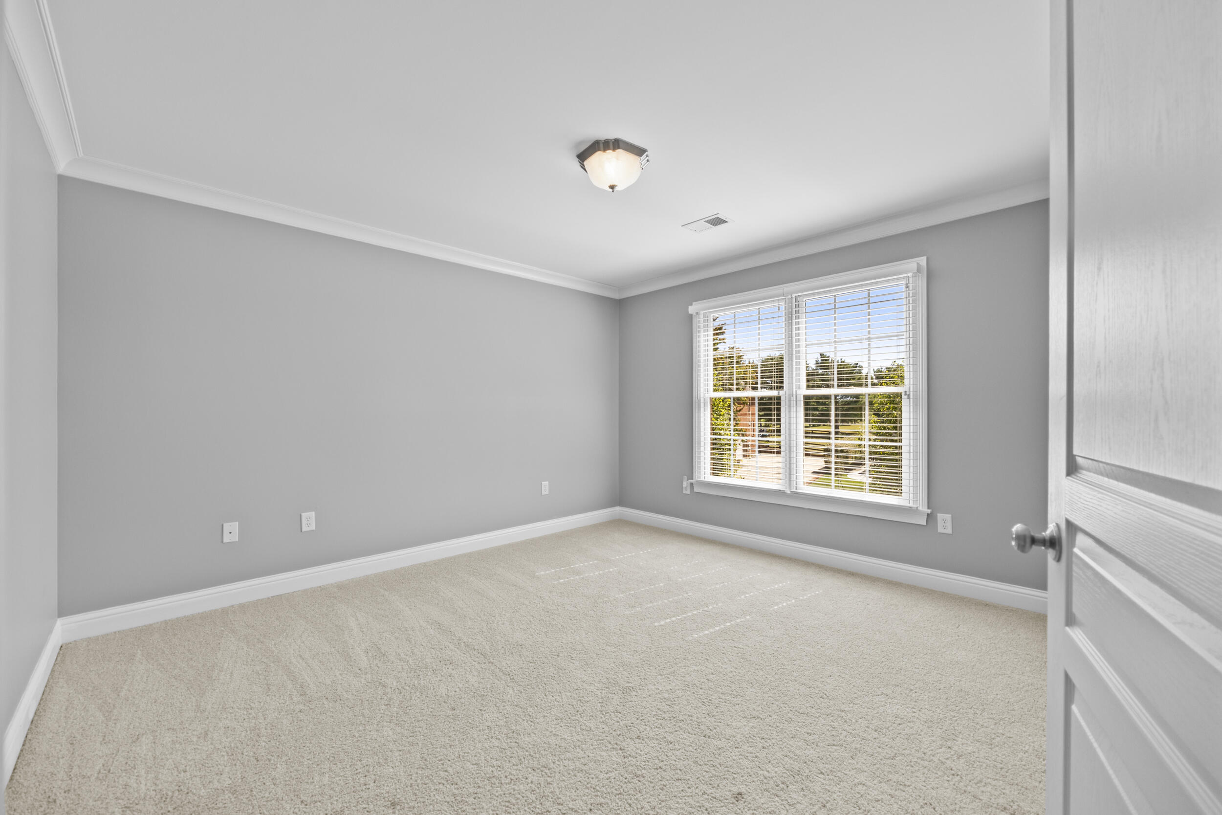 385 Highland Lakes Drive Property Photo 38