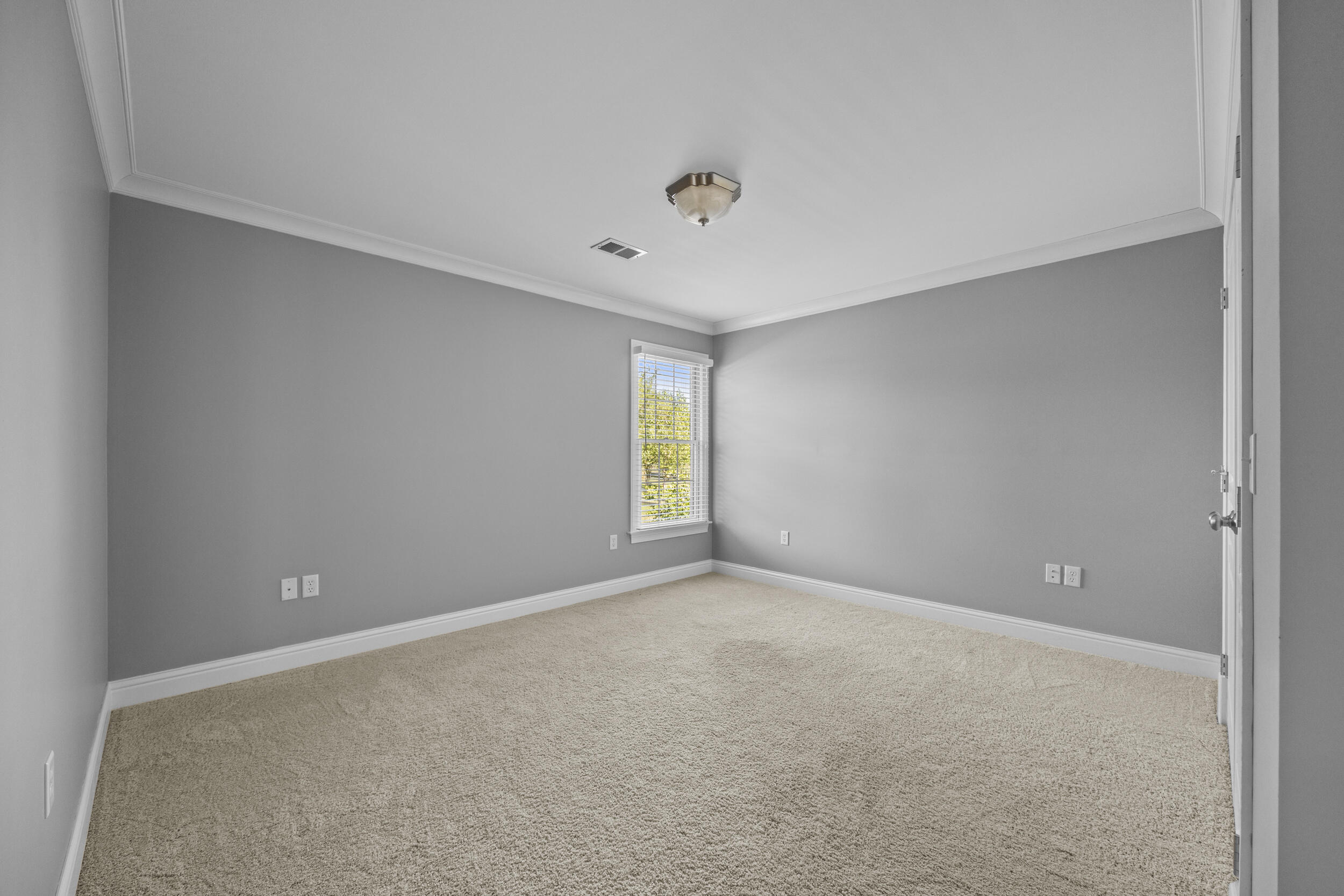 385 Highland Lakes Drive Property Photo 44