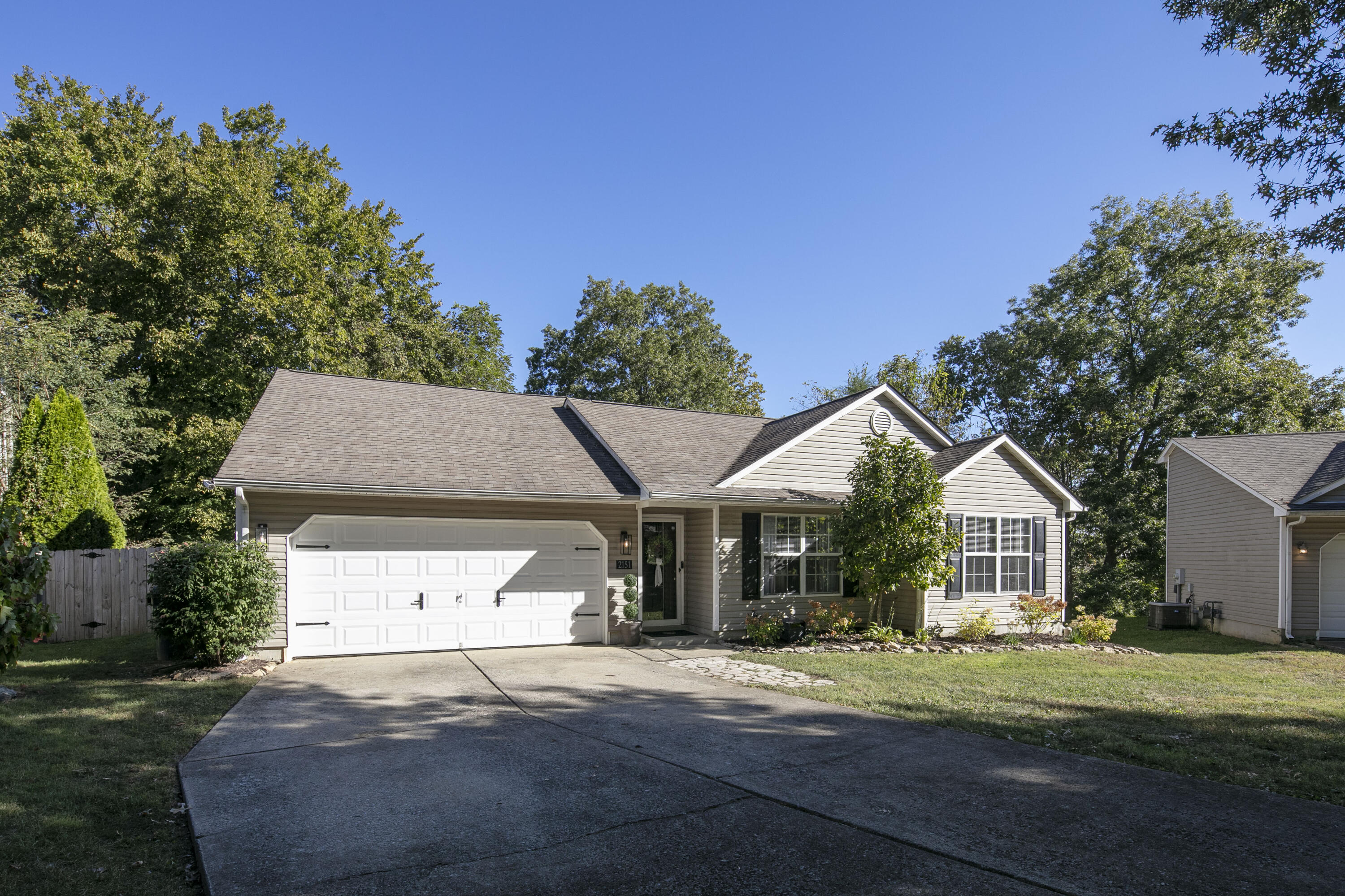 2151 Stonewood Lane Property Photo 6