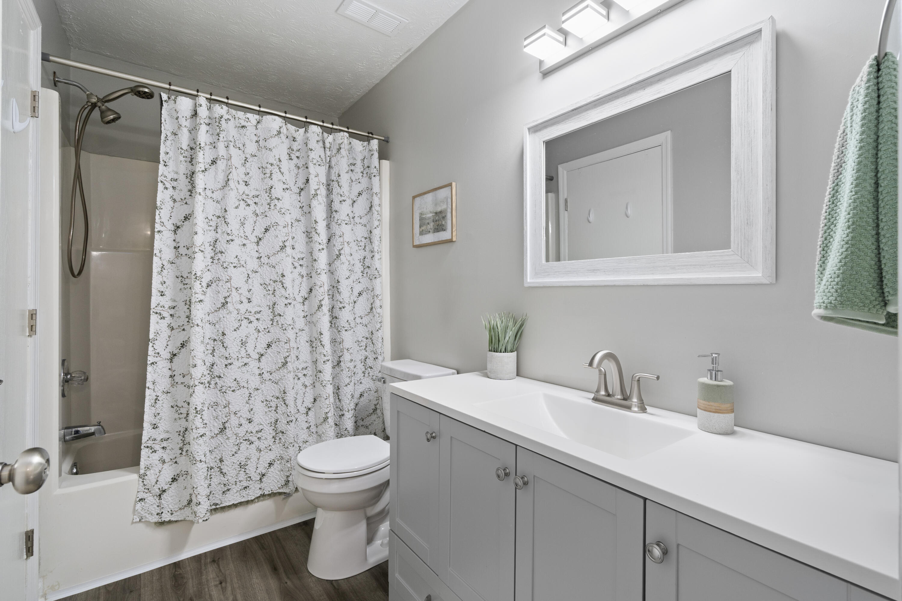 3796 Niagara Drive Property Photo 18