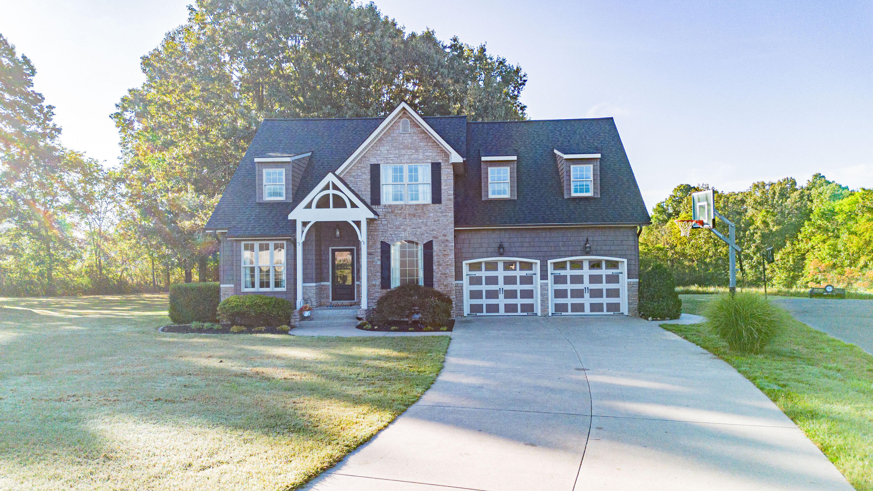 185 Meadow Ridge Drive Property Photo 1