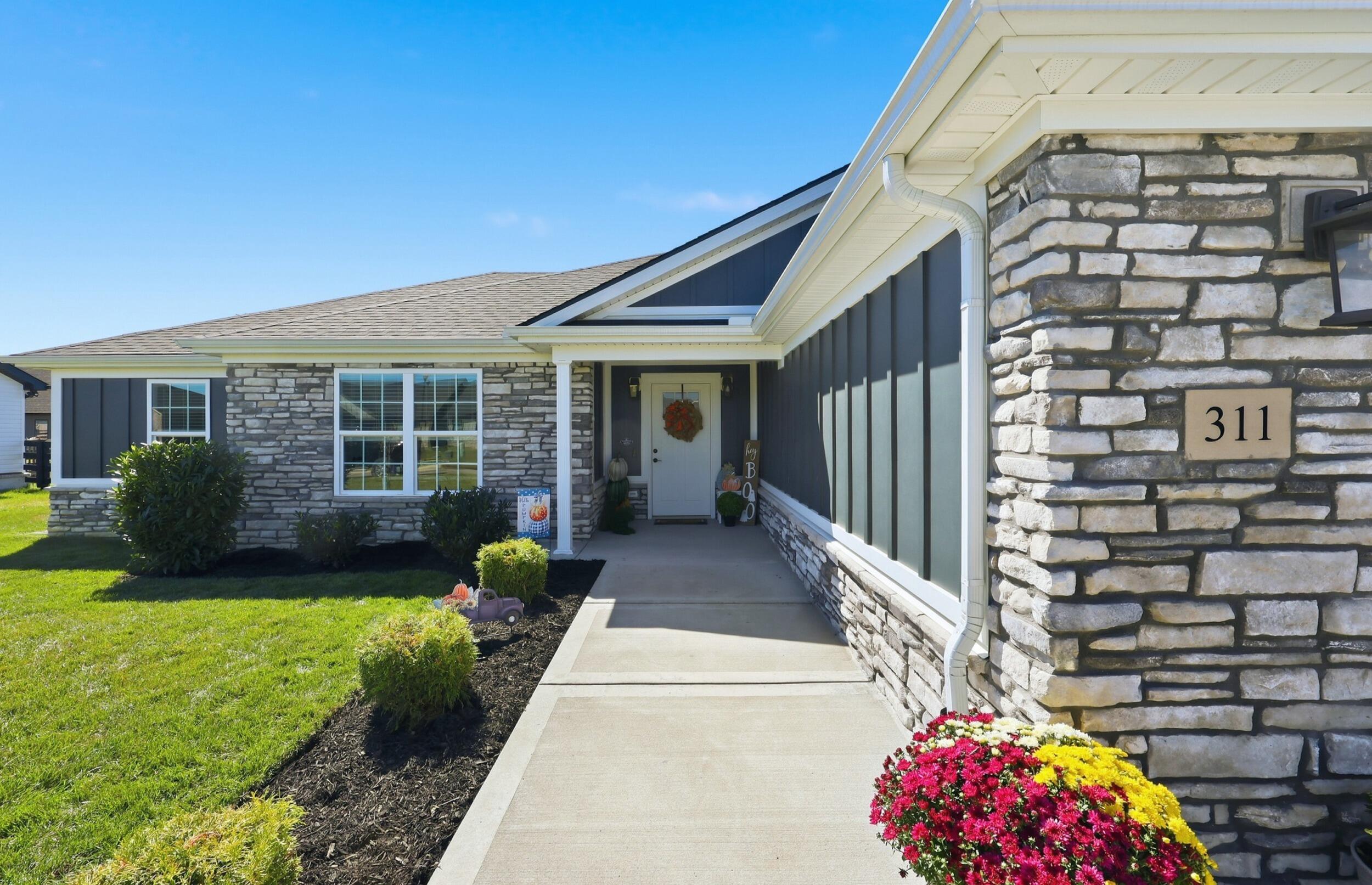 311 Mohegan Trail Property Photo 4