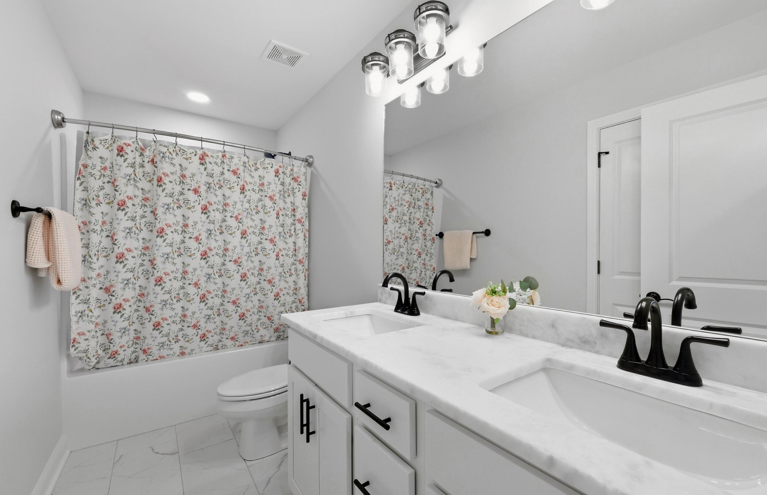 311 Mohegan Trail Property Photo 32