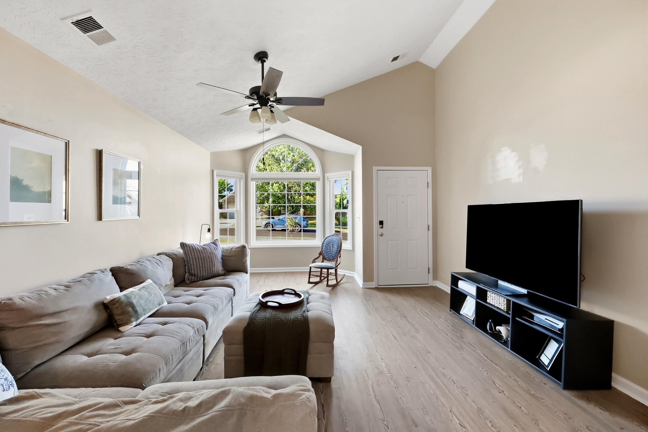 102 Timberwood Trace Property Photo 7