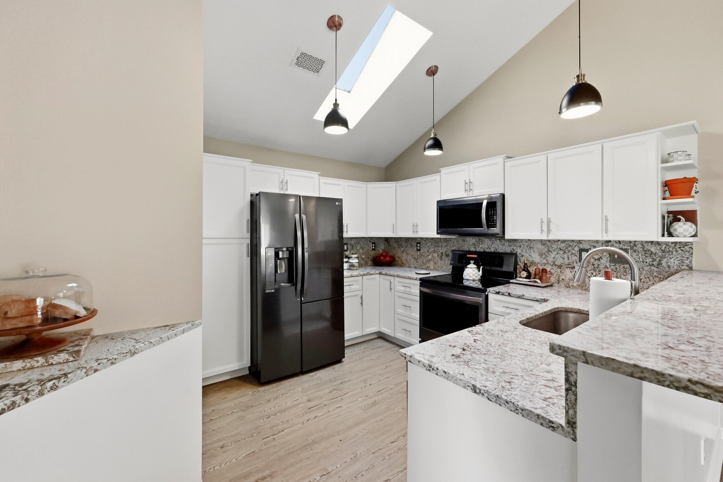 102 Timberwood Trace Property Photo 12