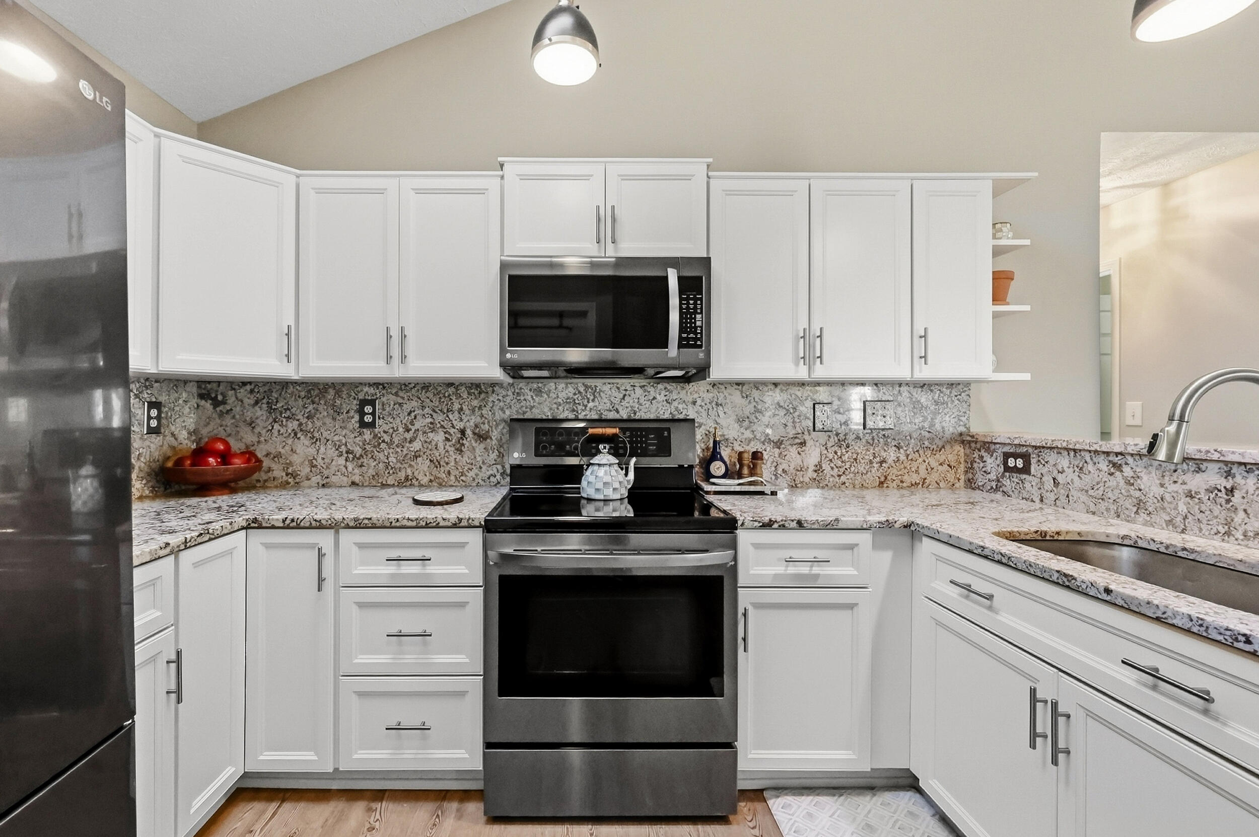 102 Timberwood Trace Property Photo 13