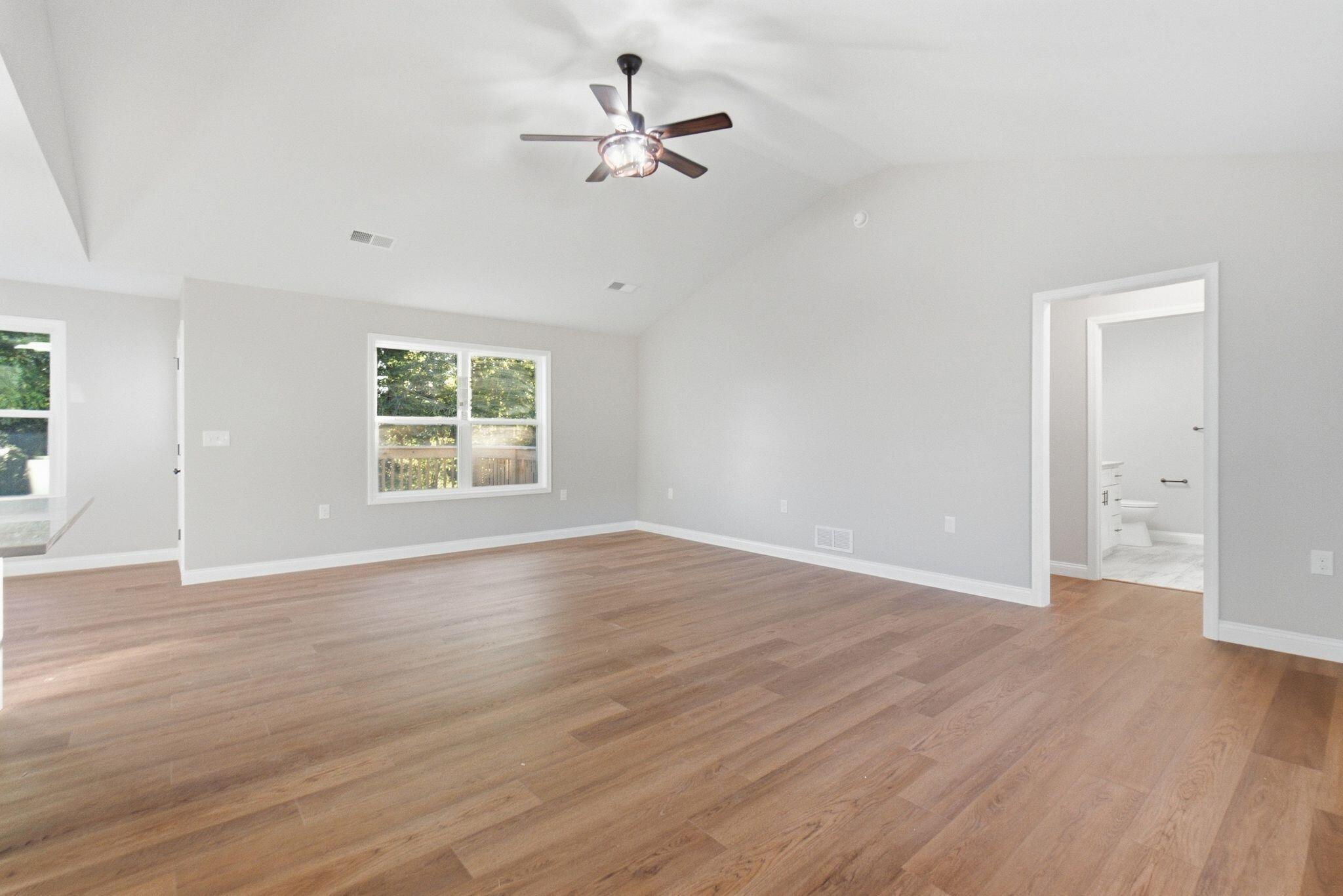 26 Hidden Court Property Photo 6