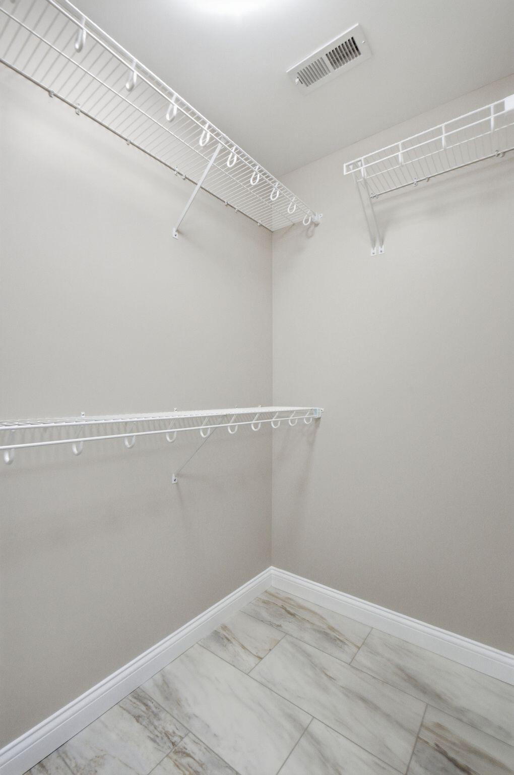 26 Hidden Court Property Photo 32