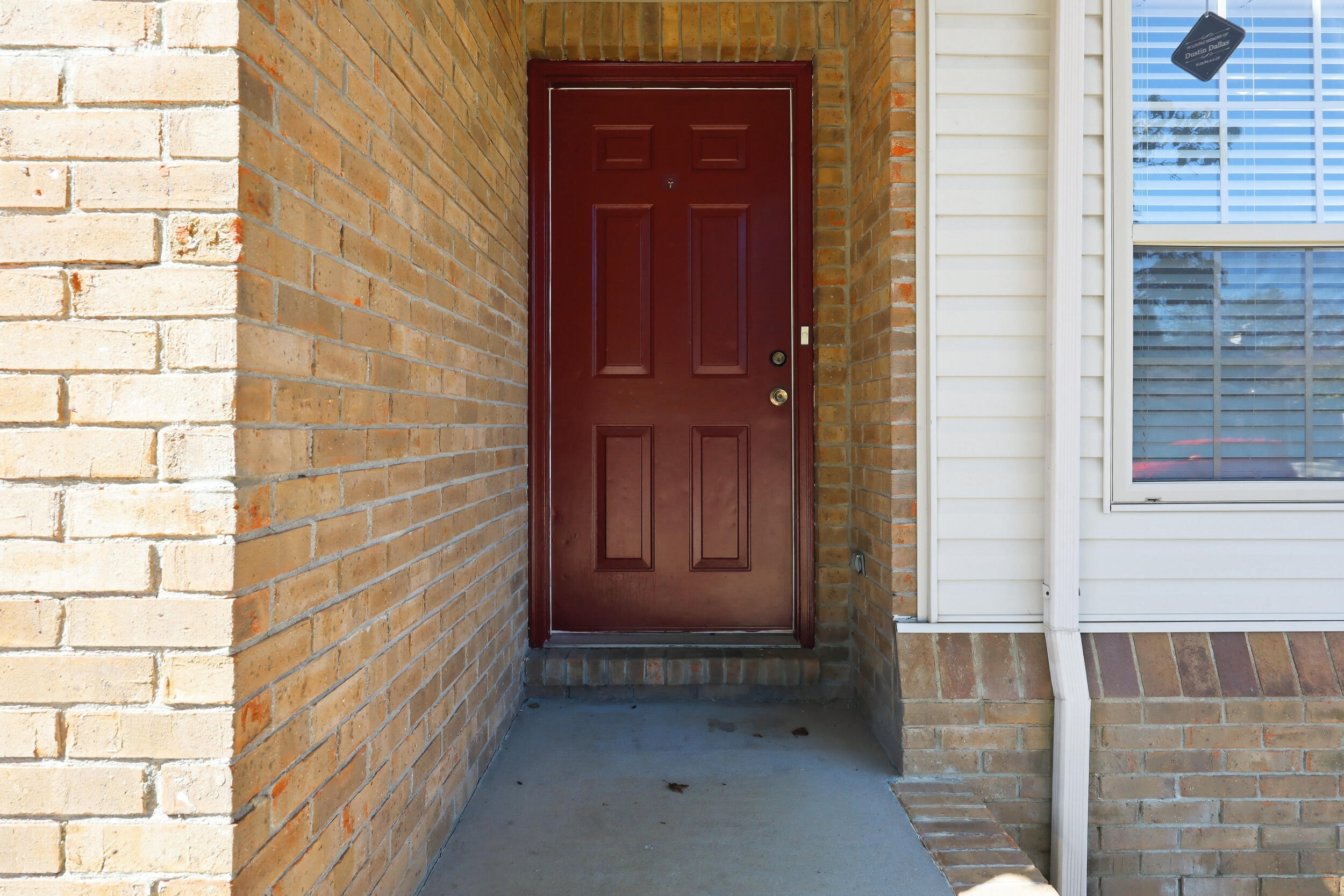 106 Allison Circle Property Photo 2