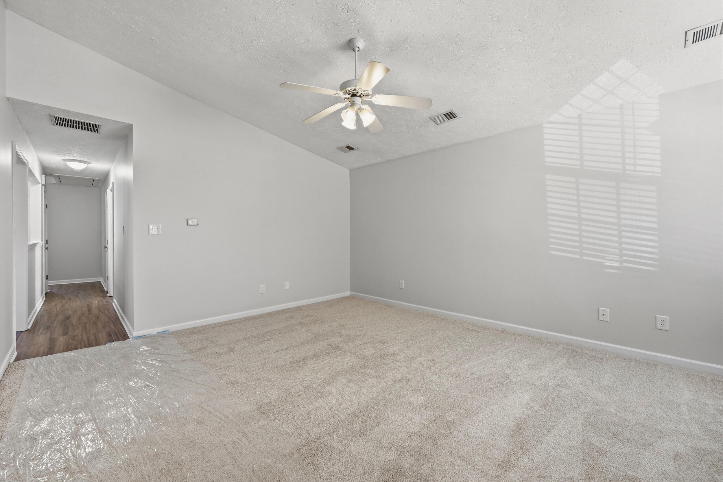 106 Allison Circle Property Photo 3