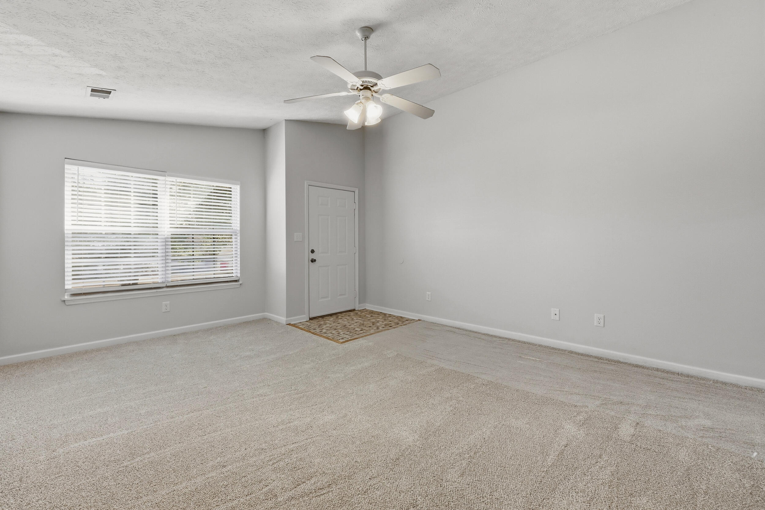 106 Allison Circle Property Photo 5