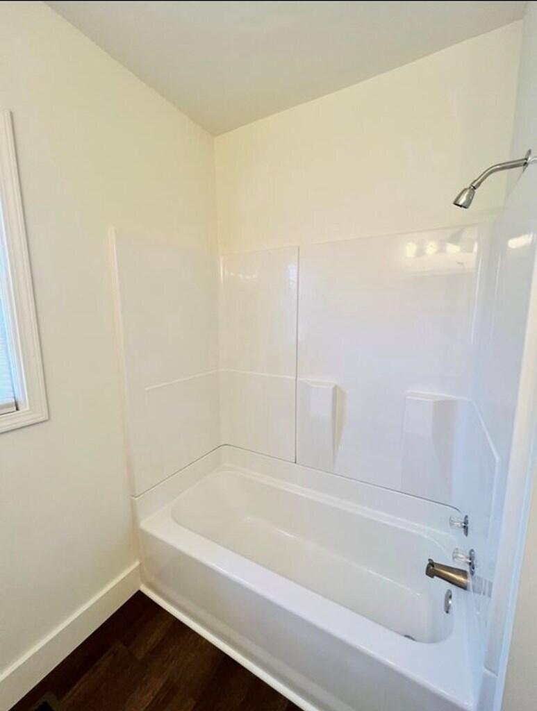 1604 E 9th Street Property Photo 6