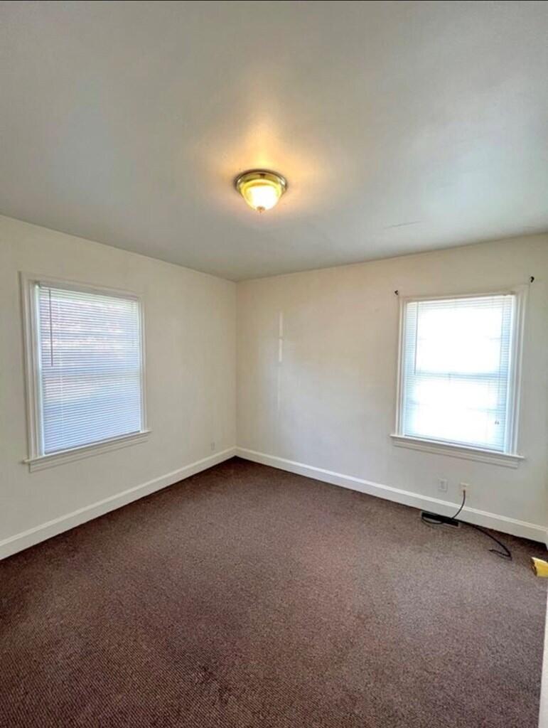 1604 E 9th Street Property Photo 8