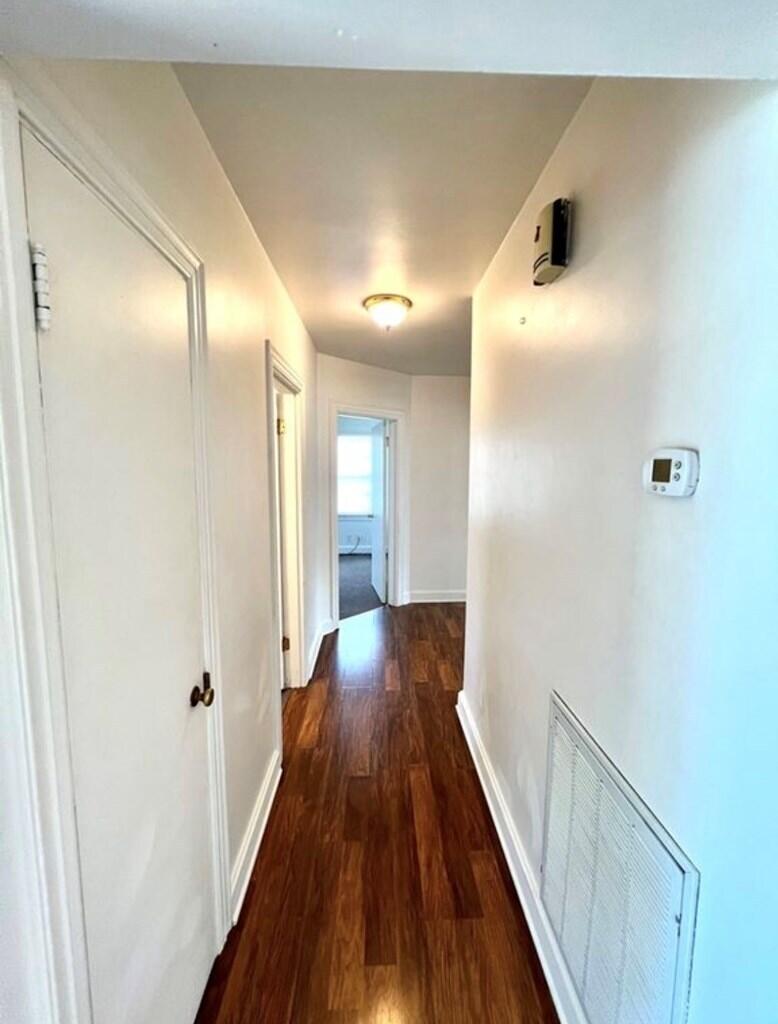 1604 E 9th Street Property Photo 12