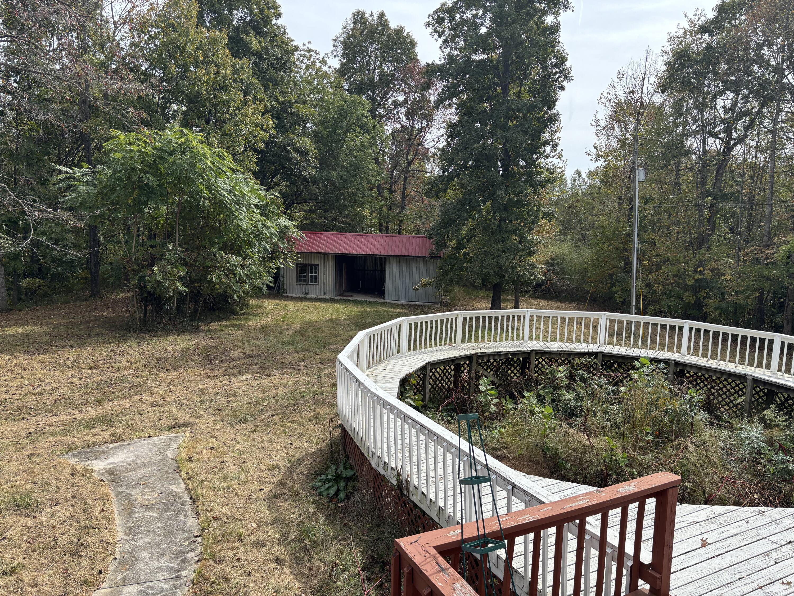 271 Easy Street Property Photo 34