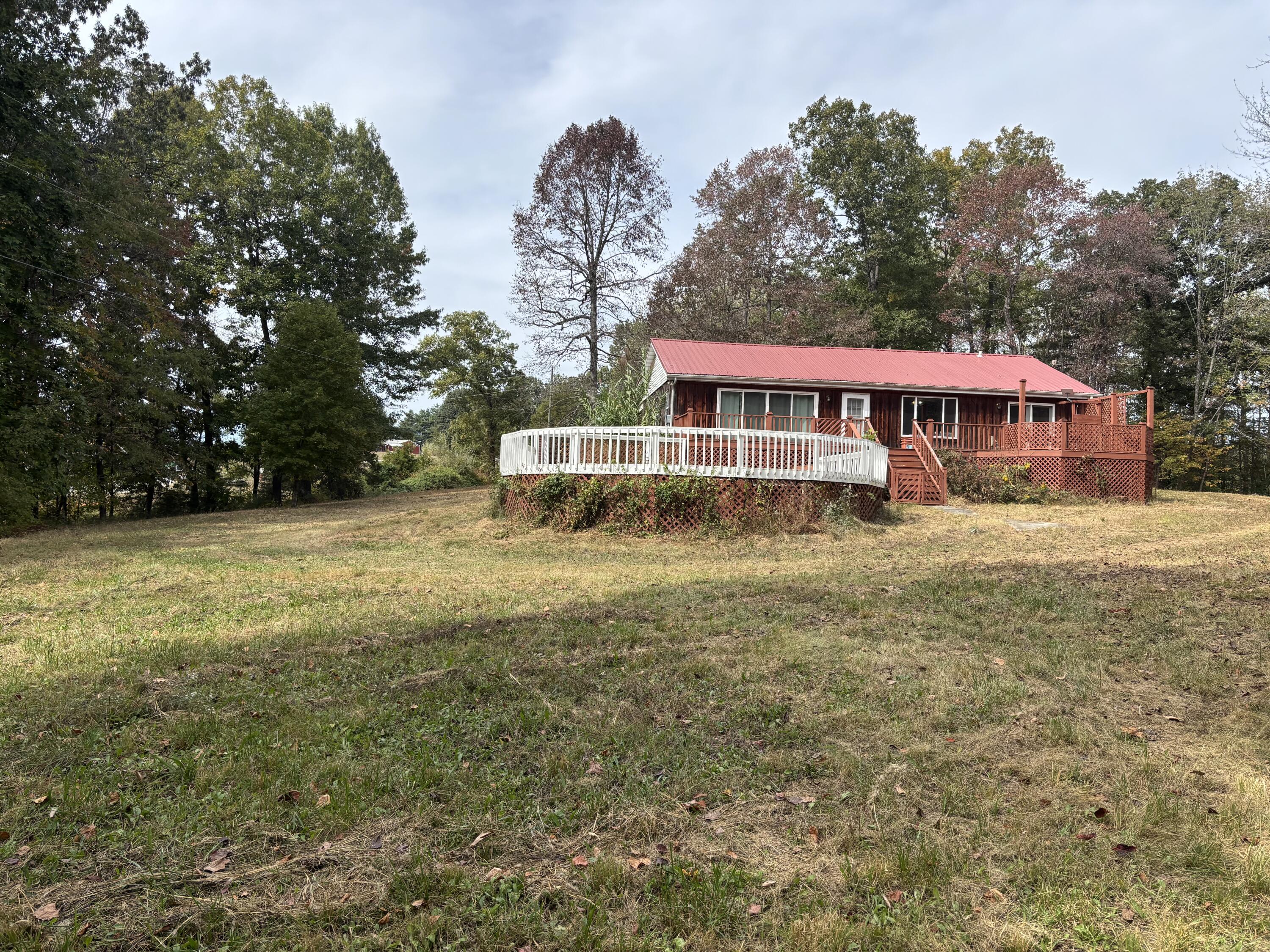 271 Easy Street Property Photo 35