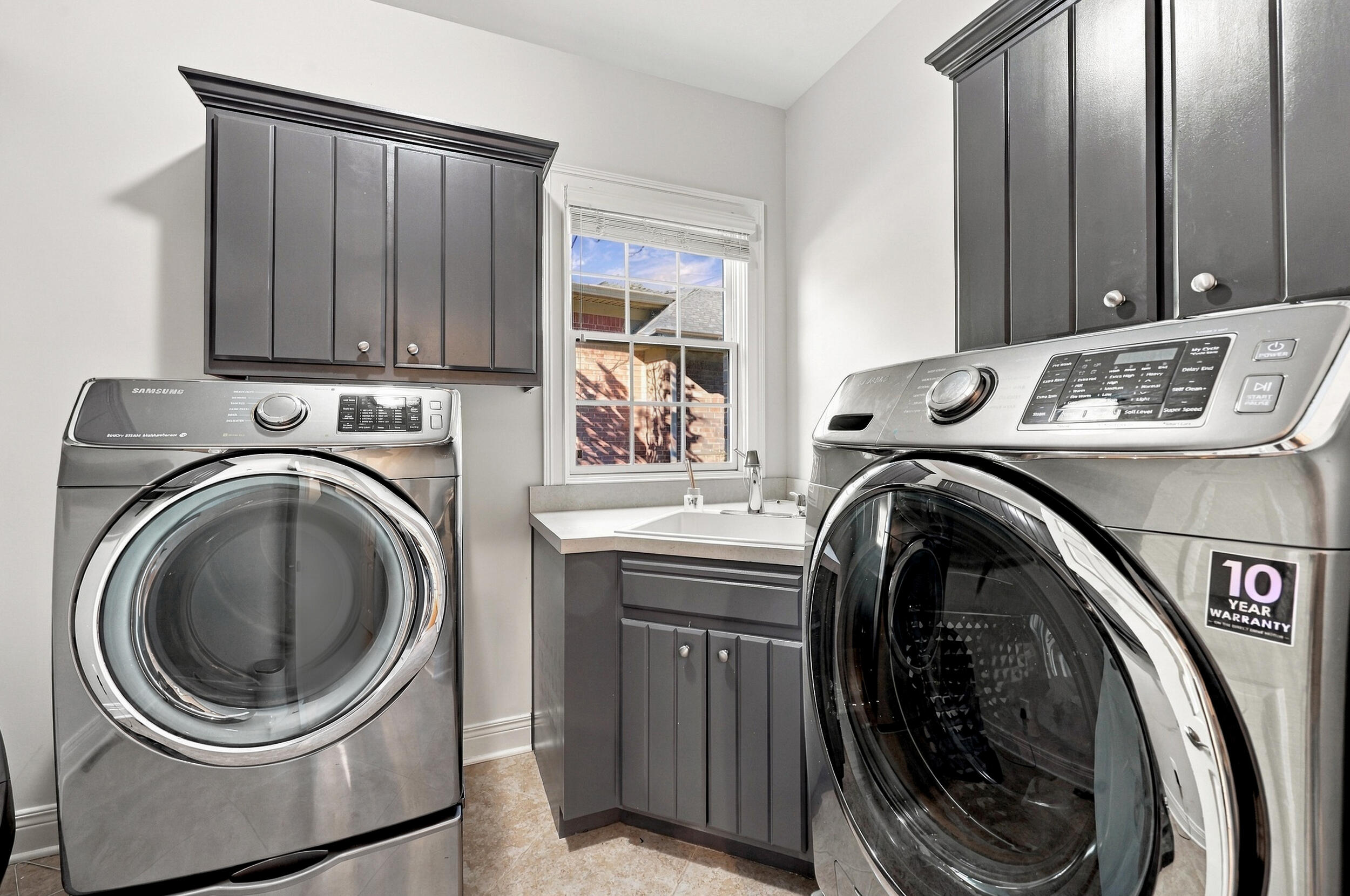 889 Golden Bell Place Property Photo 29