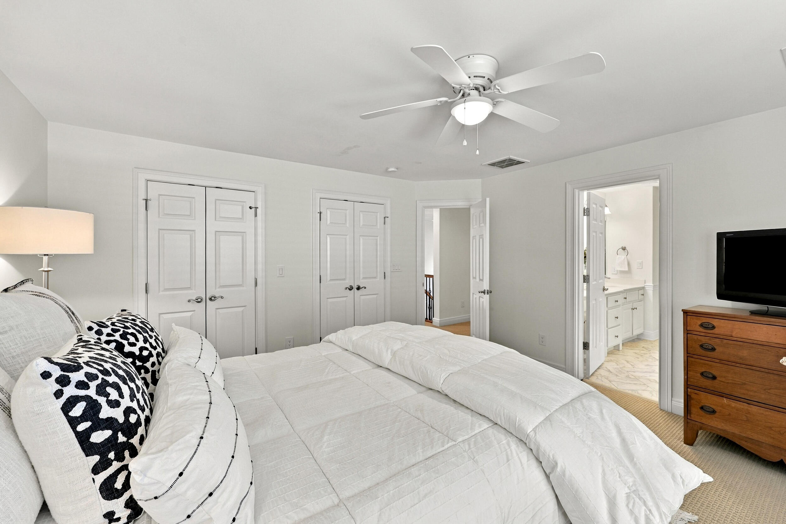889 Golden Bell Place Property Photo 35